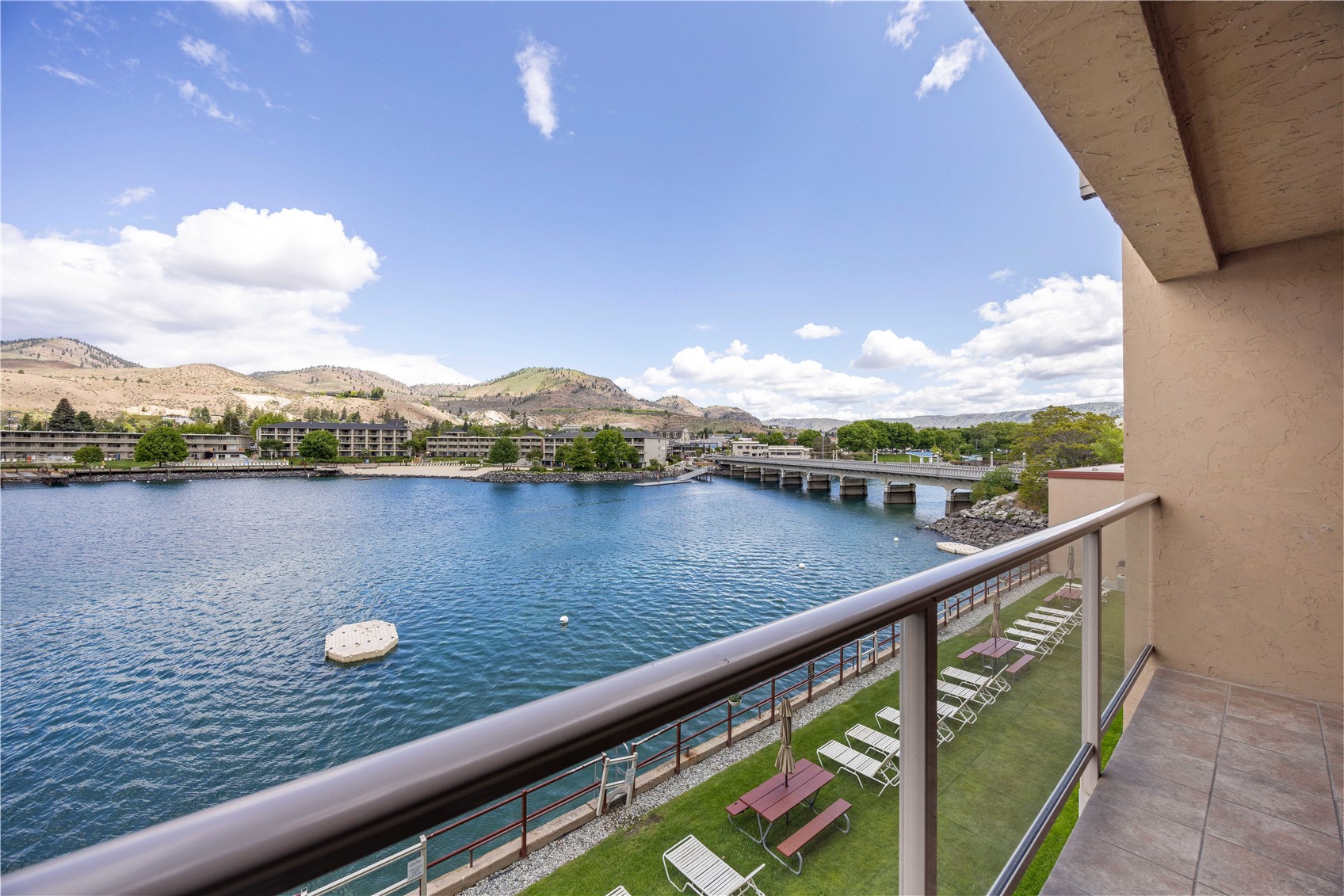 322 W Woodin Avenue Unit: 632