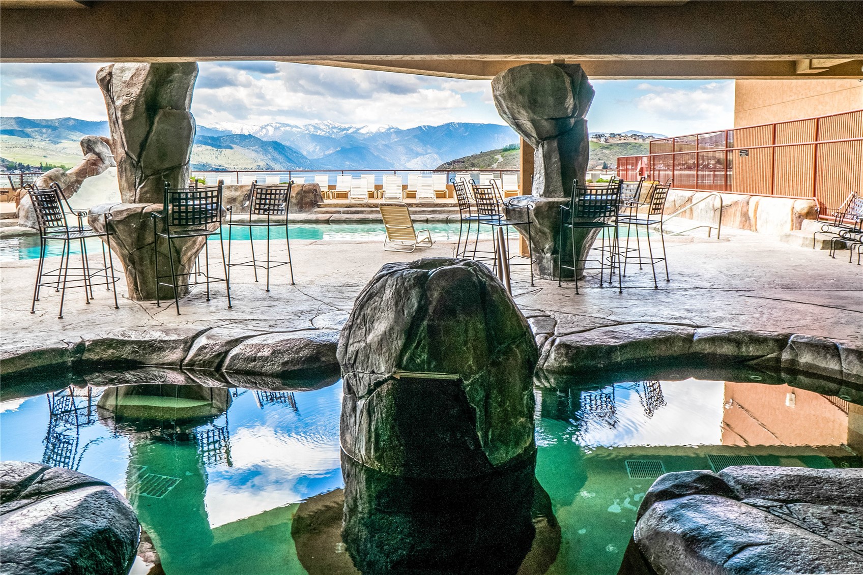 322 W Woodin Avenue Unit: 632