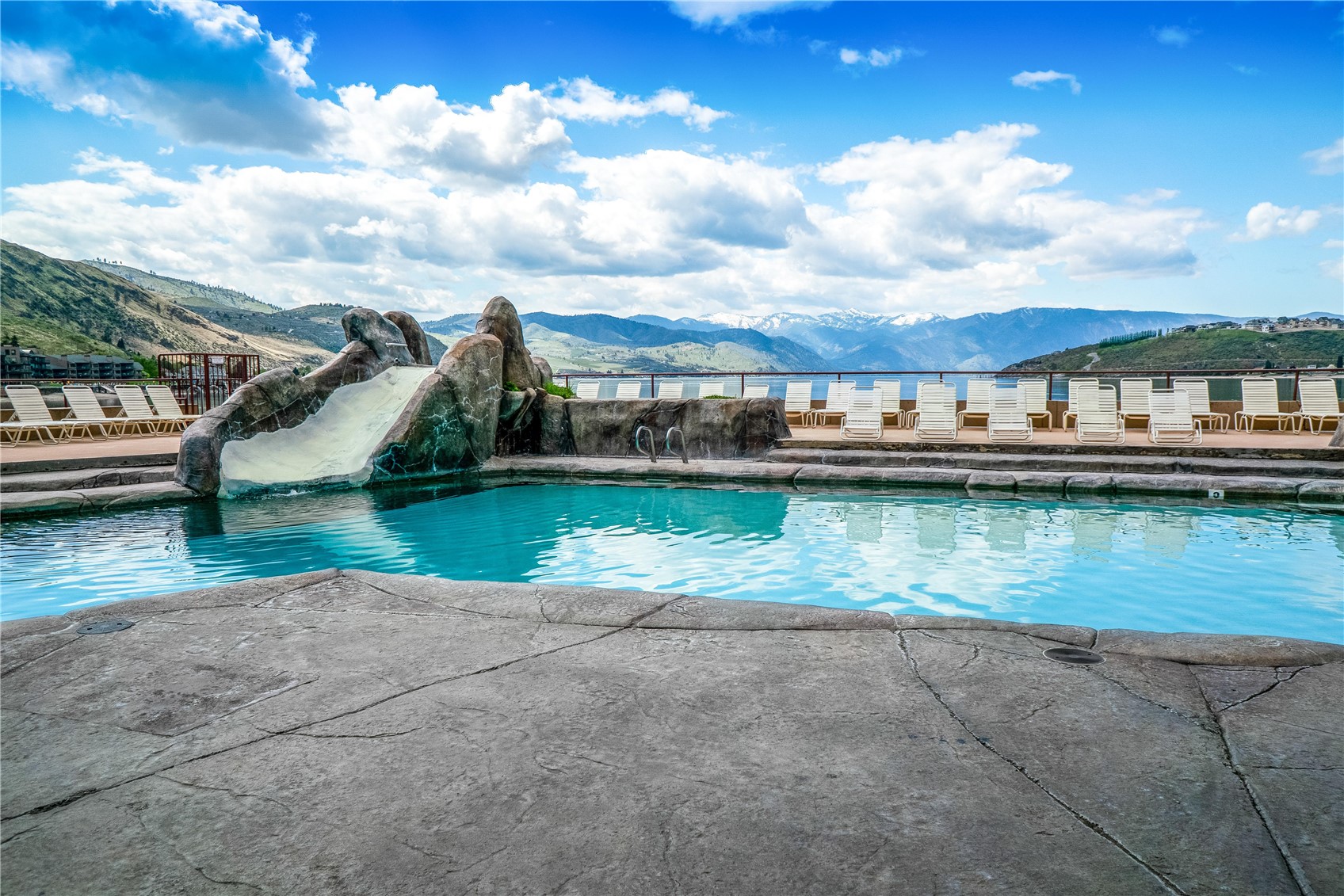 322 W Woodin Avenue Unit: 632