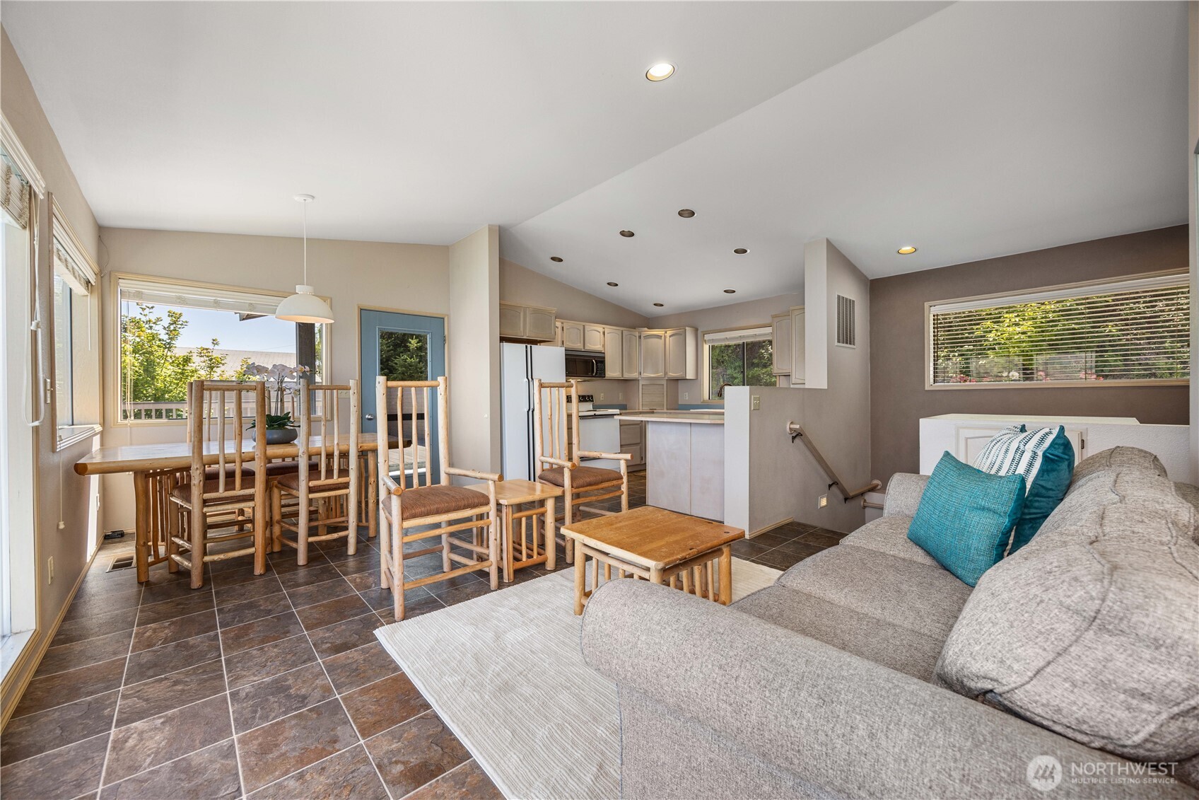 3150 & 3132 S Lakeshore Road