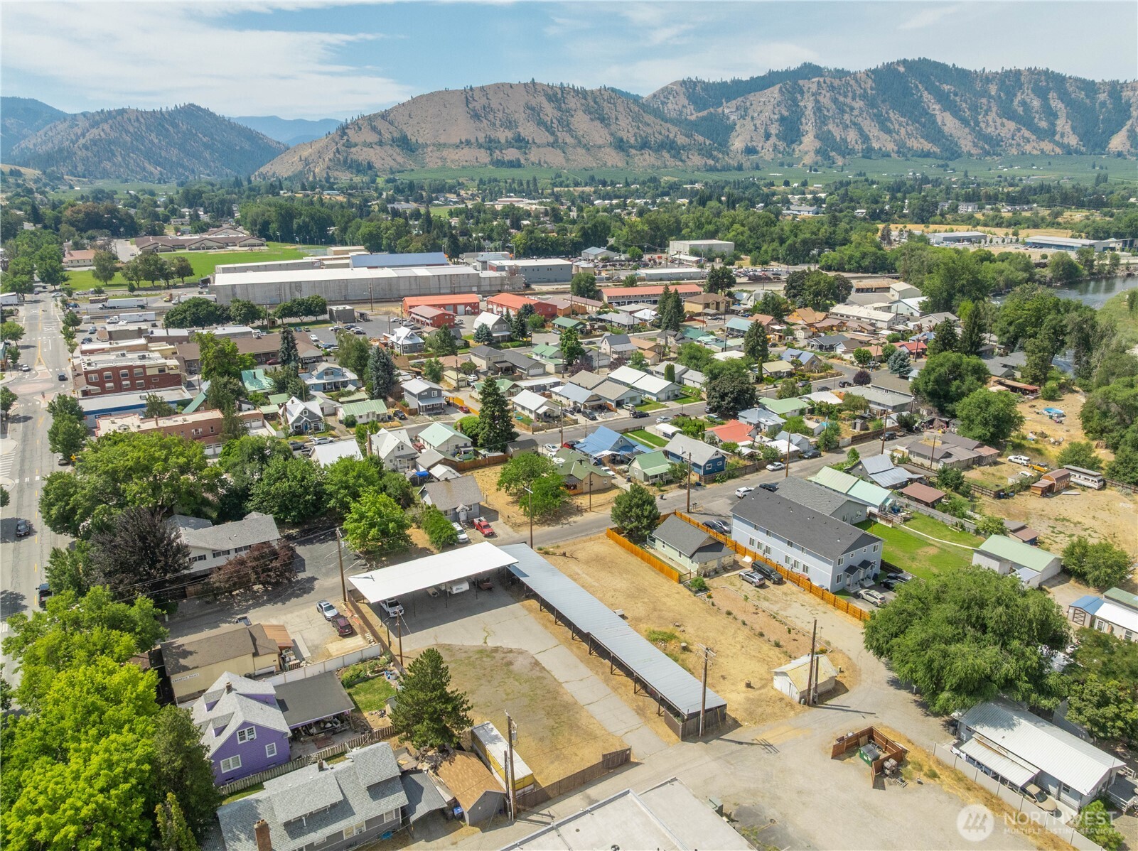 106 & 108 W Pleasant Avenue