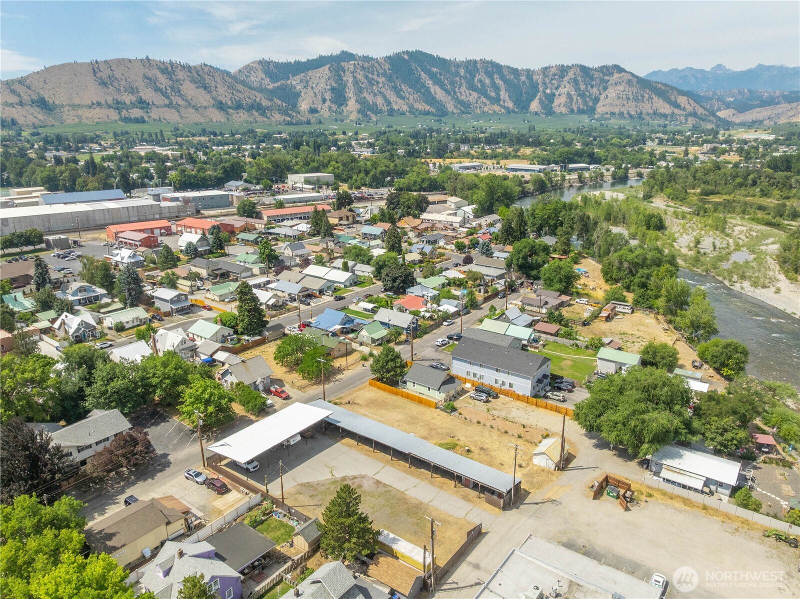 106 & 108 W Pleasant Avenue