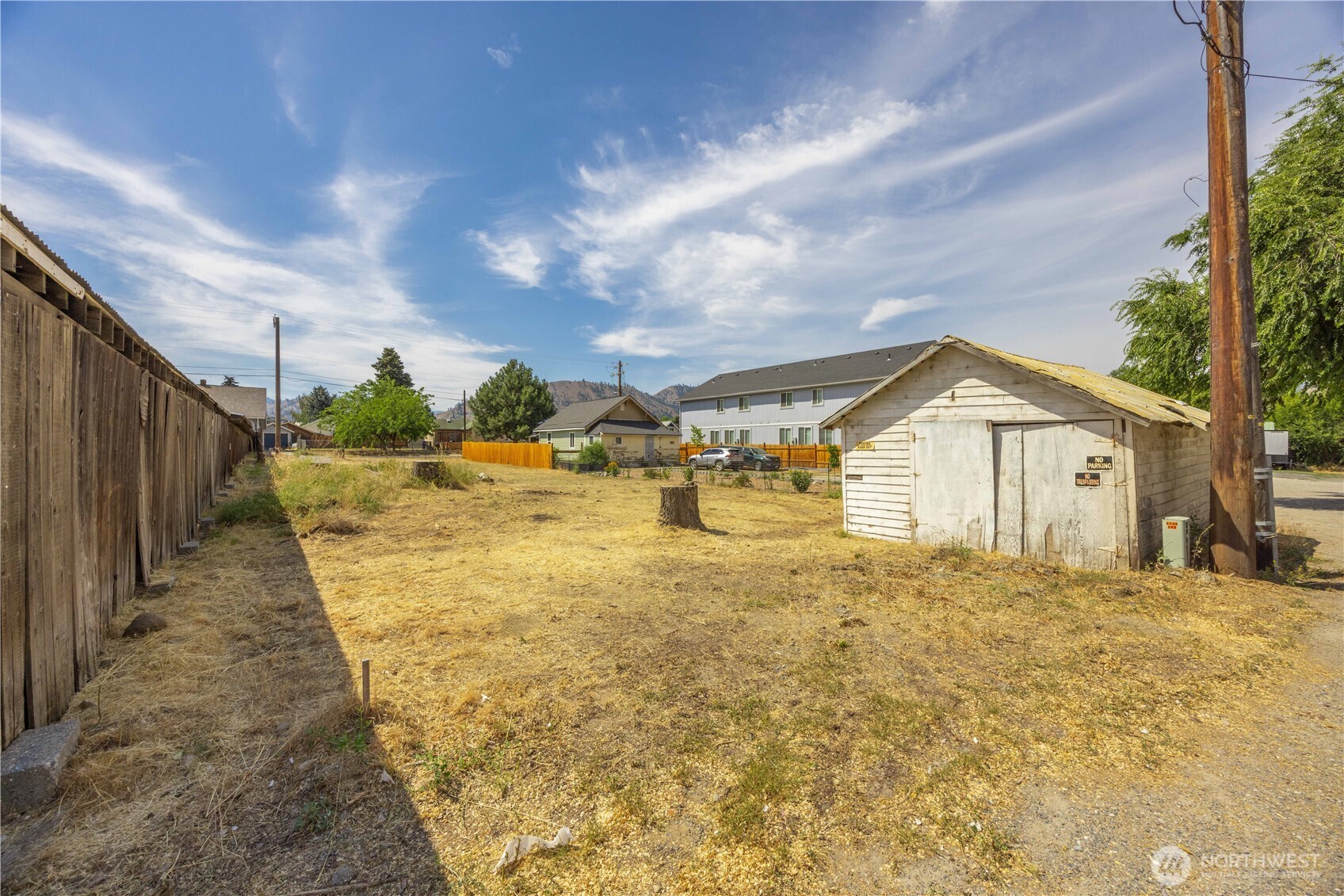 106 & 108 W Pleasant Avenue