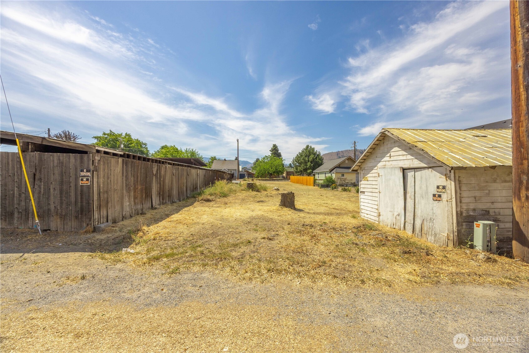 106 & 108 W Pleasant Avenue