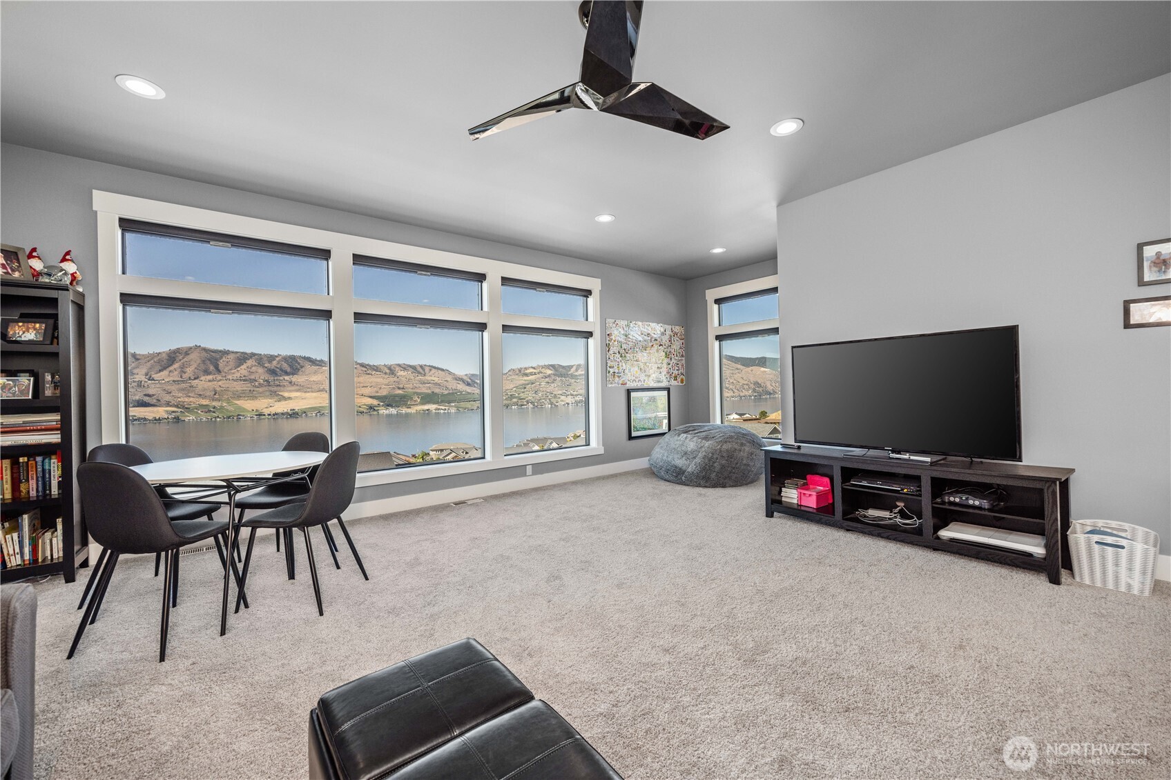 112 Sky Harbor Drive