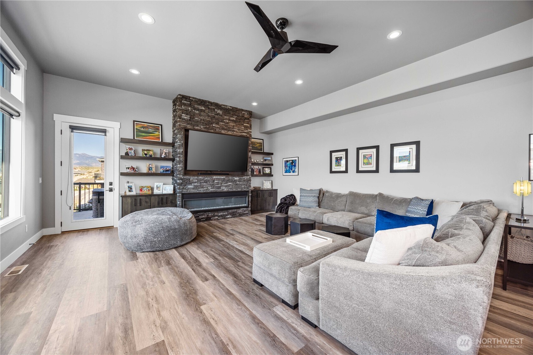 112 Sky Harbor Drive