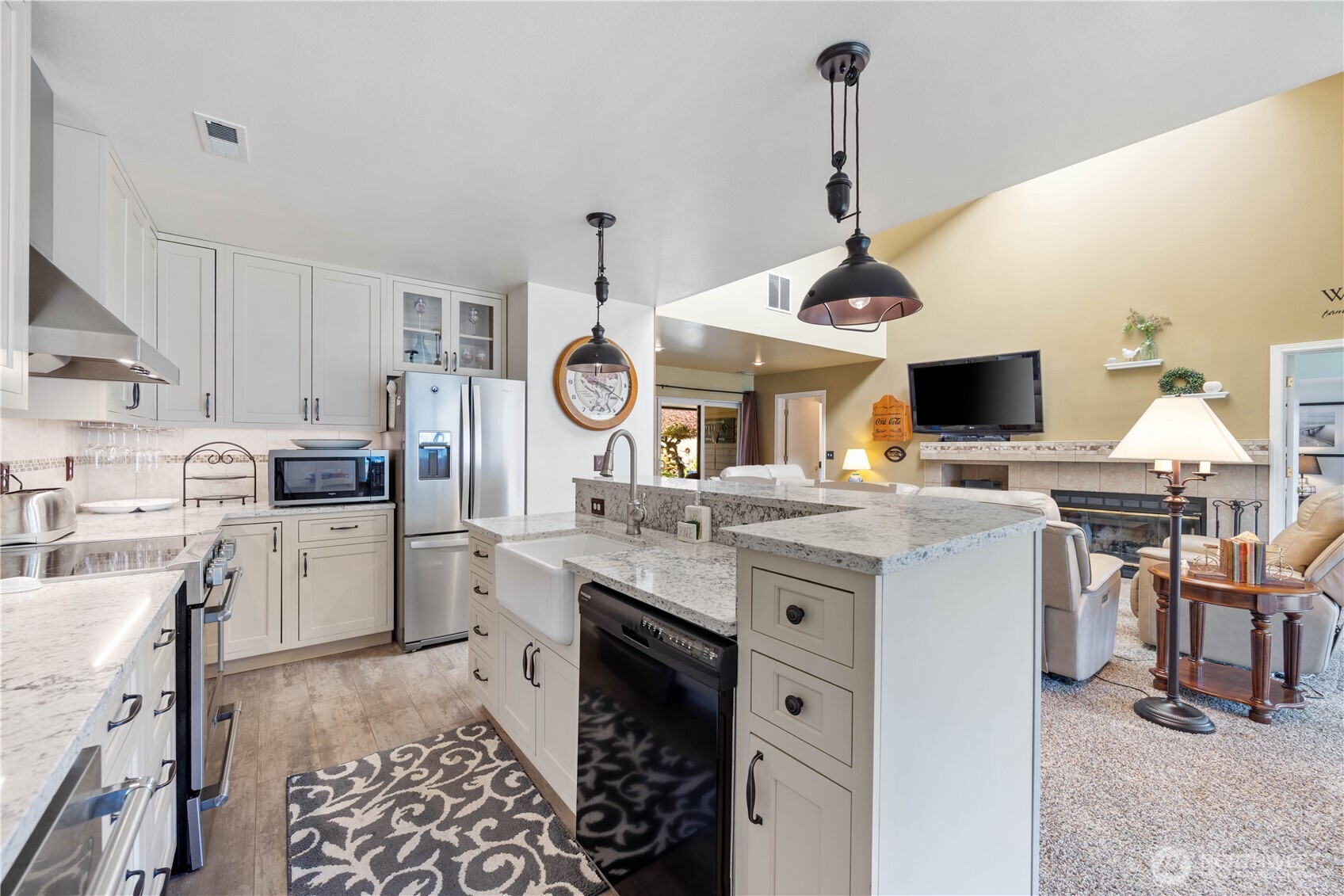 515 Halmalka Highlands Court Unit: B