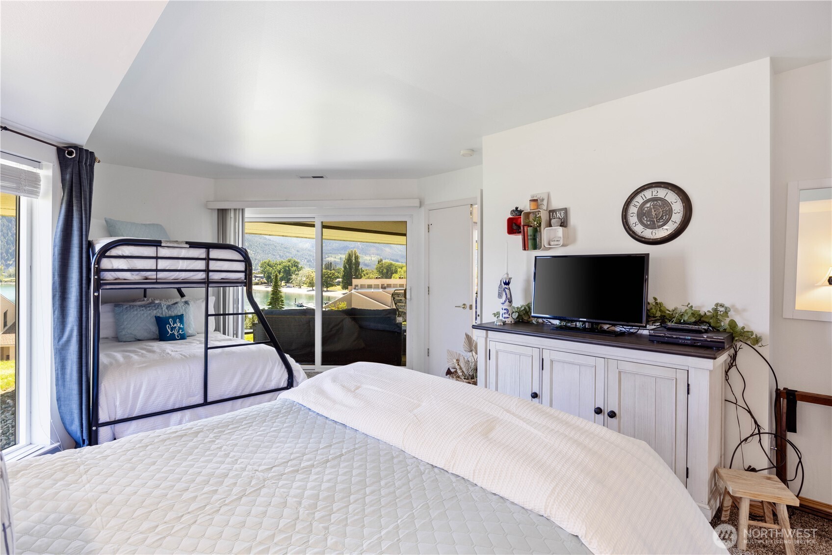 515 Halmalka Highlands Court Unit: B