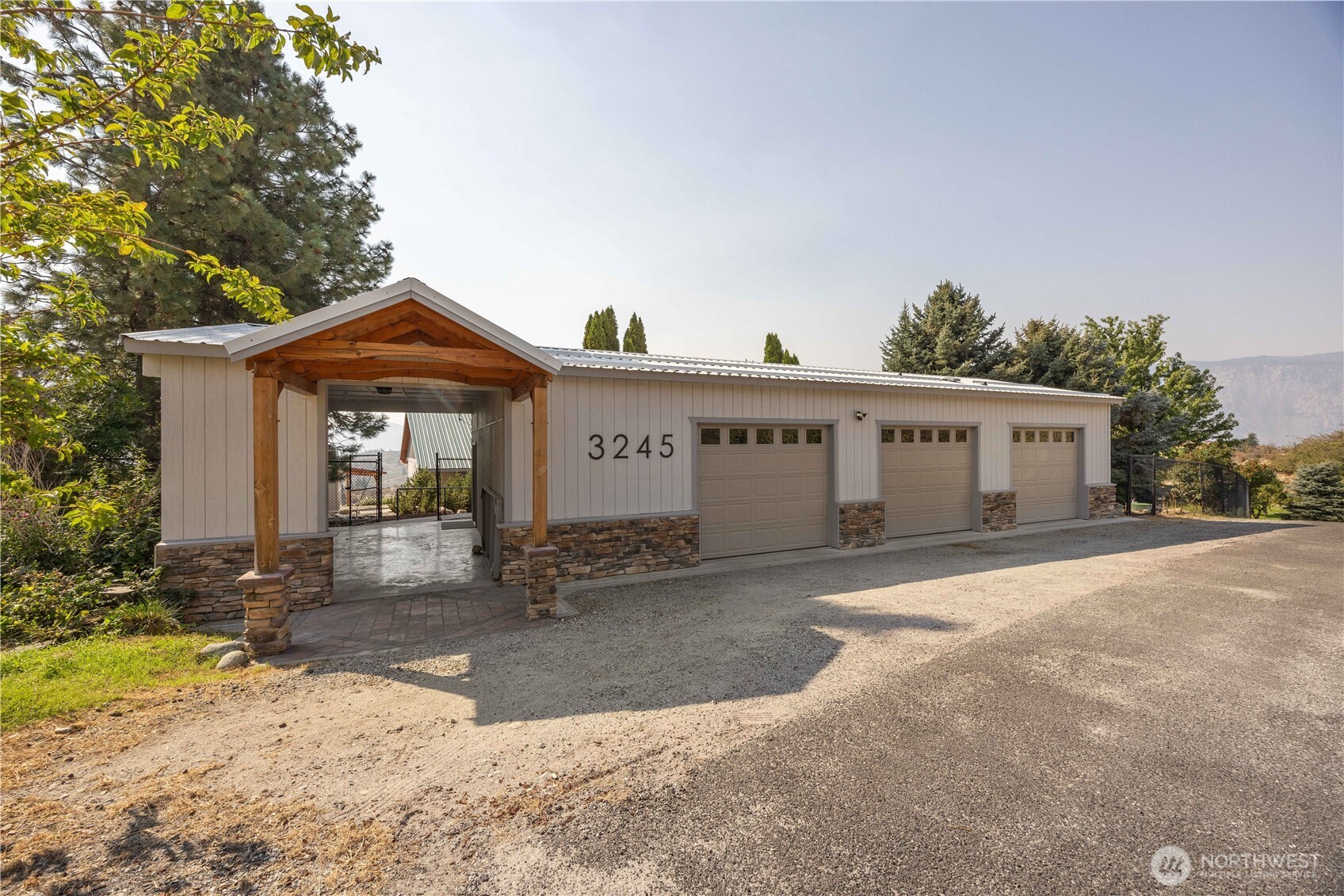 3245 Ivan Morse Road