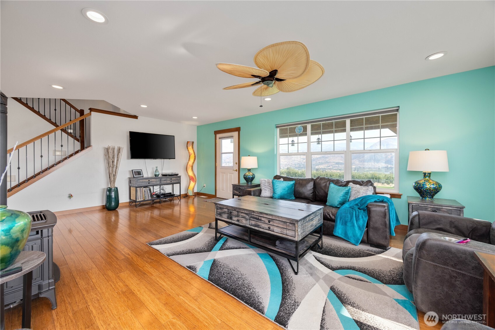 1190 Summit Boulevard