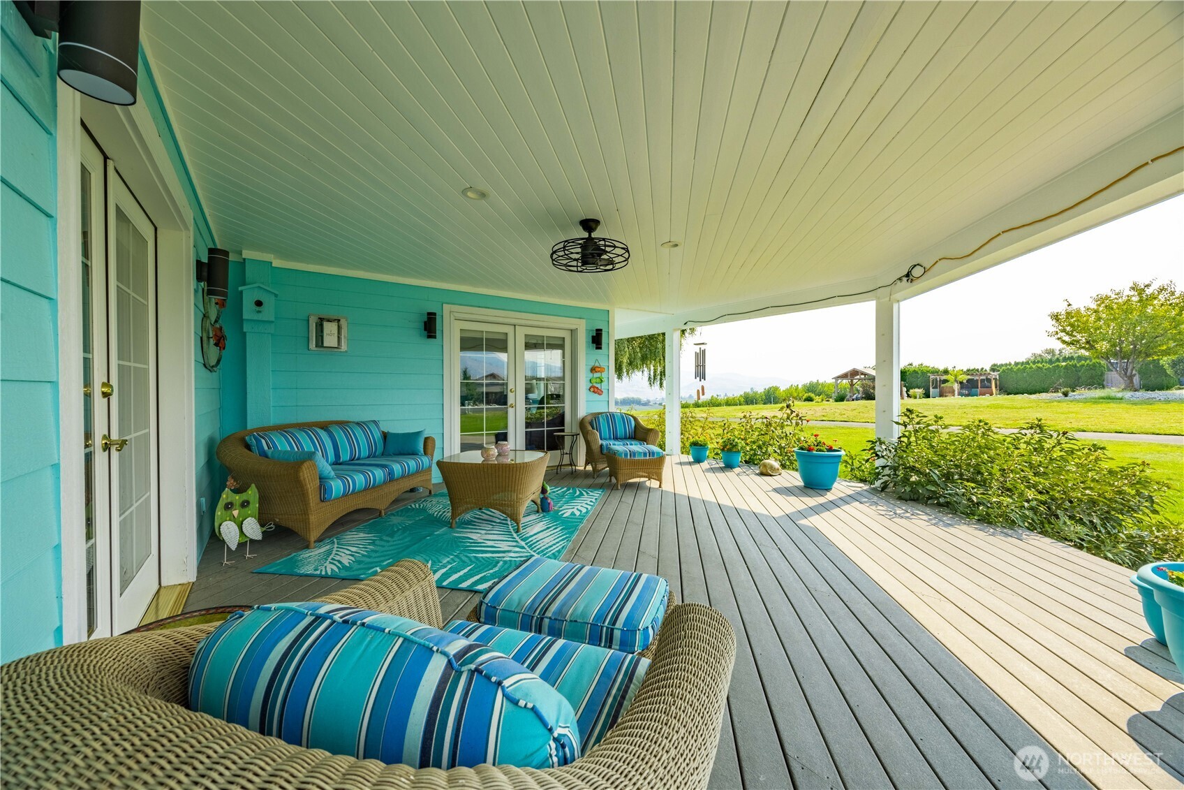 1190 Summit Boulevard