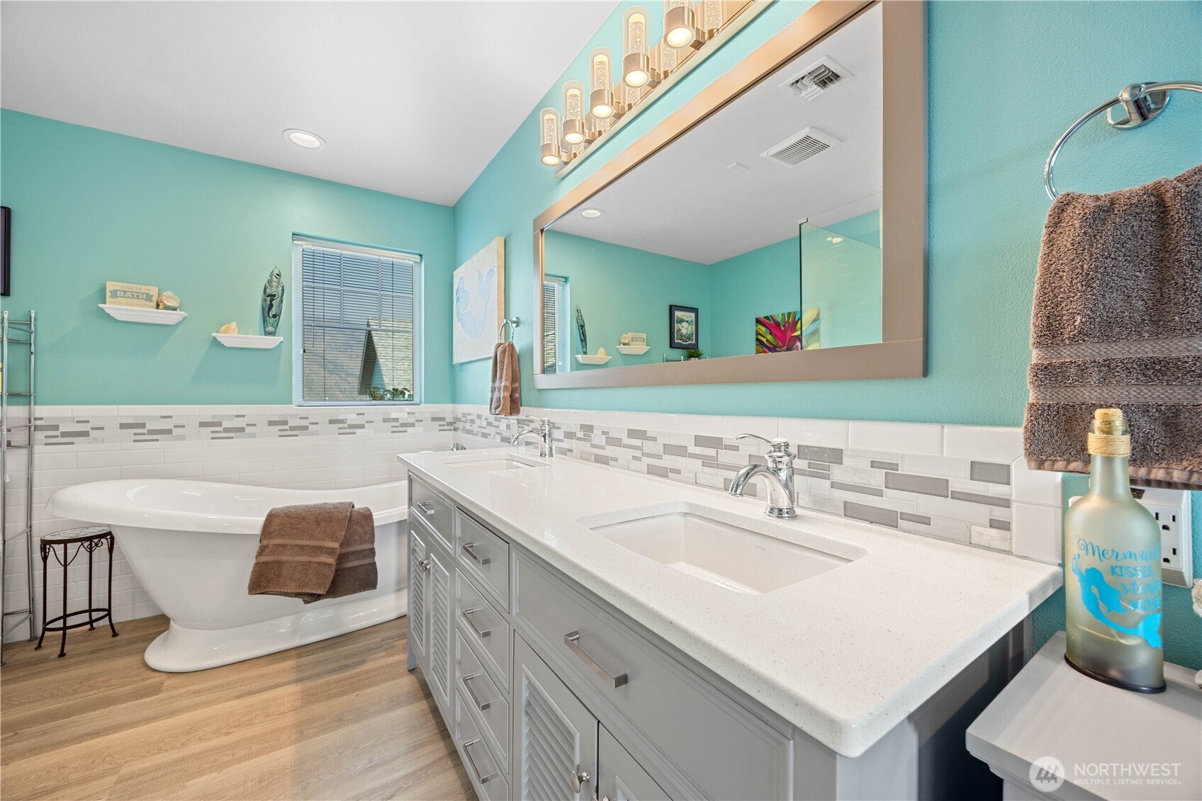 1190 Summit Boulevard