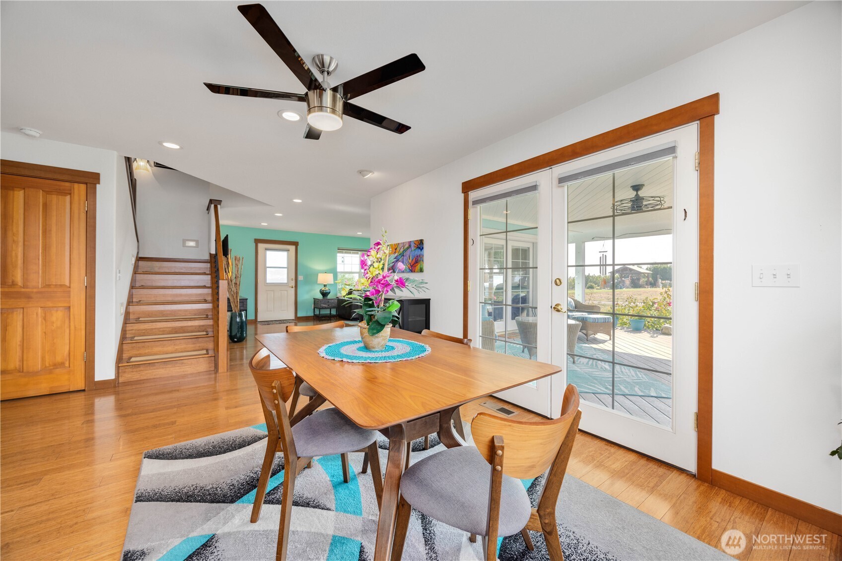 1190 Summit Boulevard