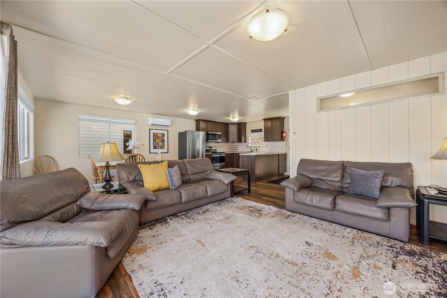 3132 S Lakeshore Road