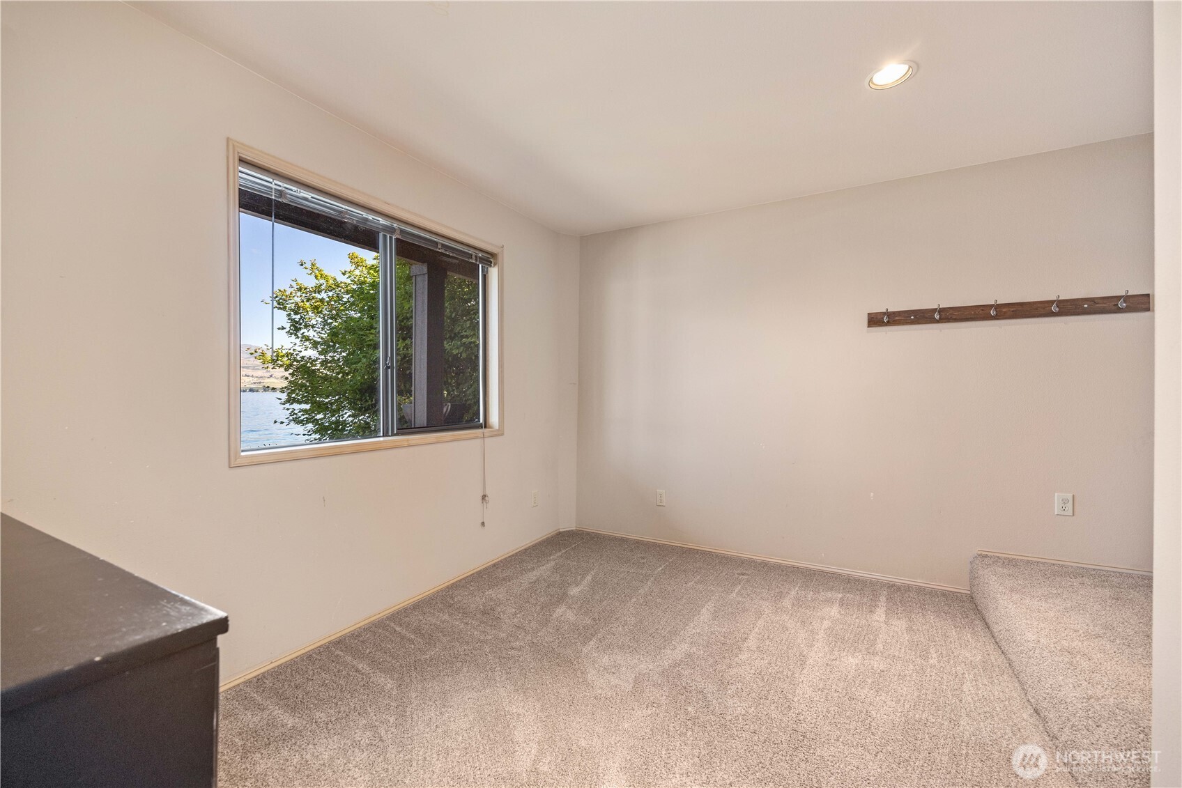 3150 & 3132 S Lakeshore Road