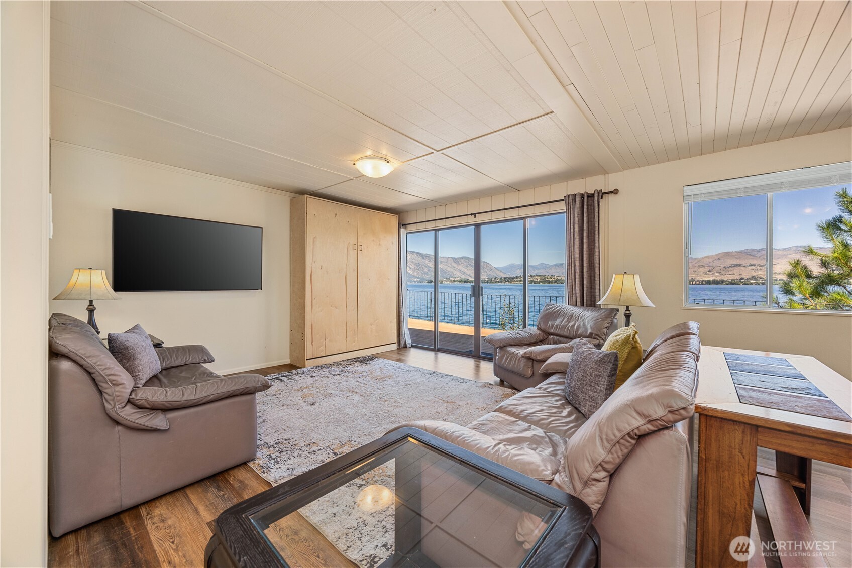 3150 & 3132 S Lakeshore Road