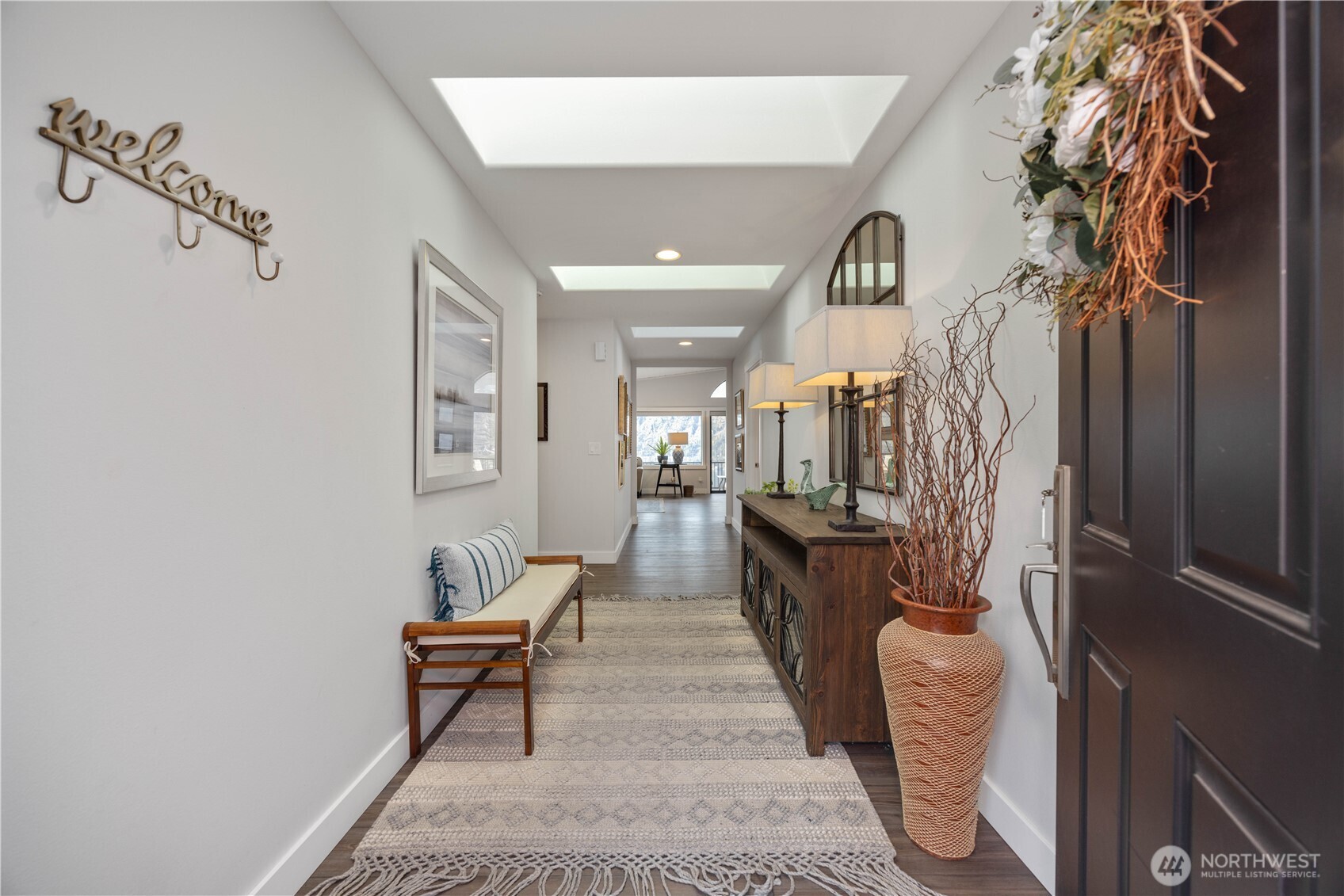 2885 Lakeshore Drive