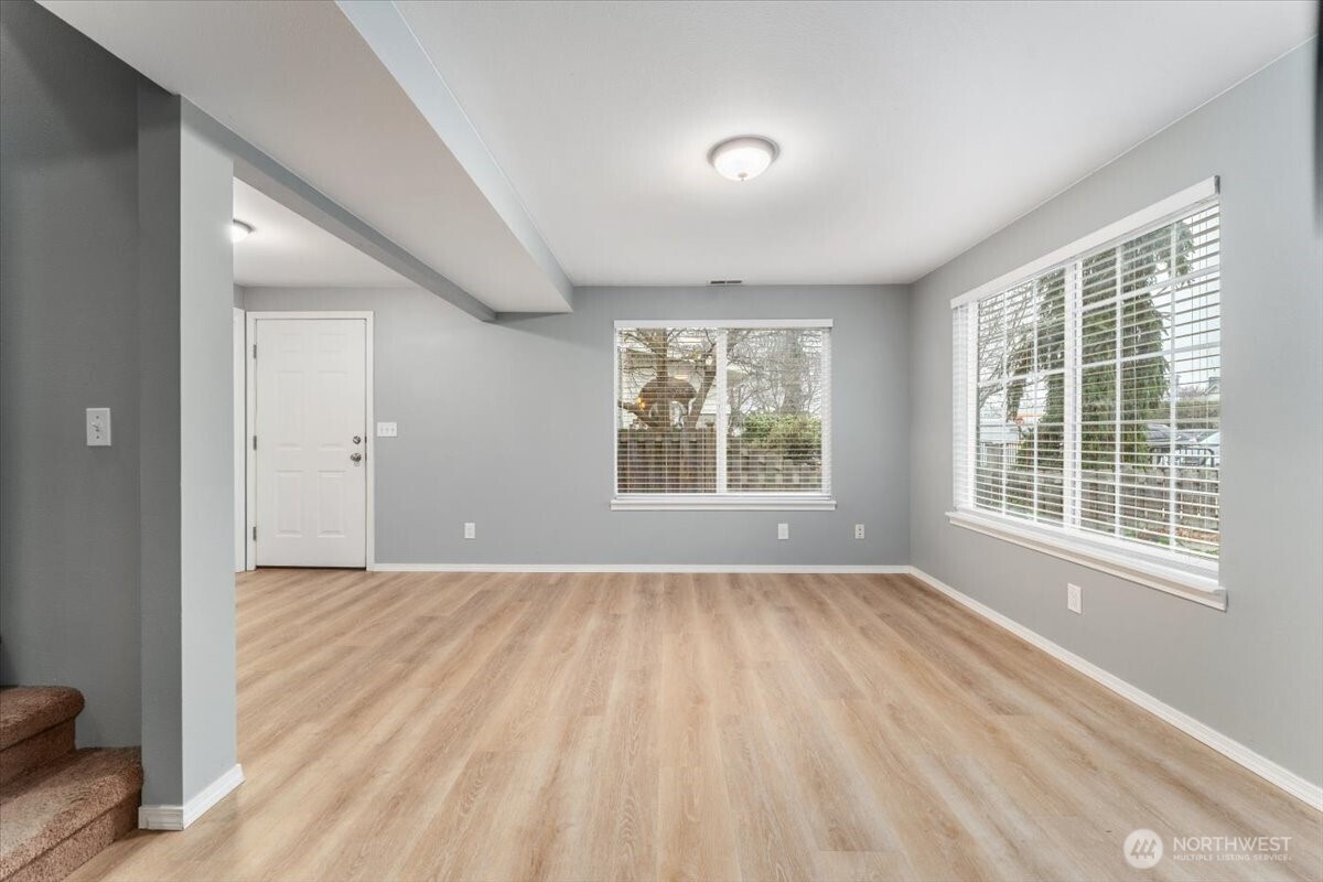 316 E Wapato Avenue Unit: 1