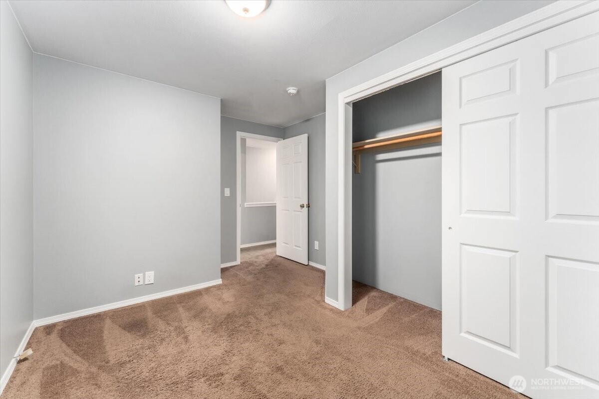 316 E Wapato Avenue Unit: 1