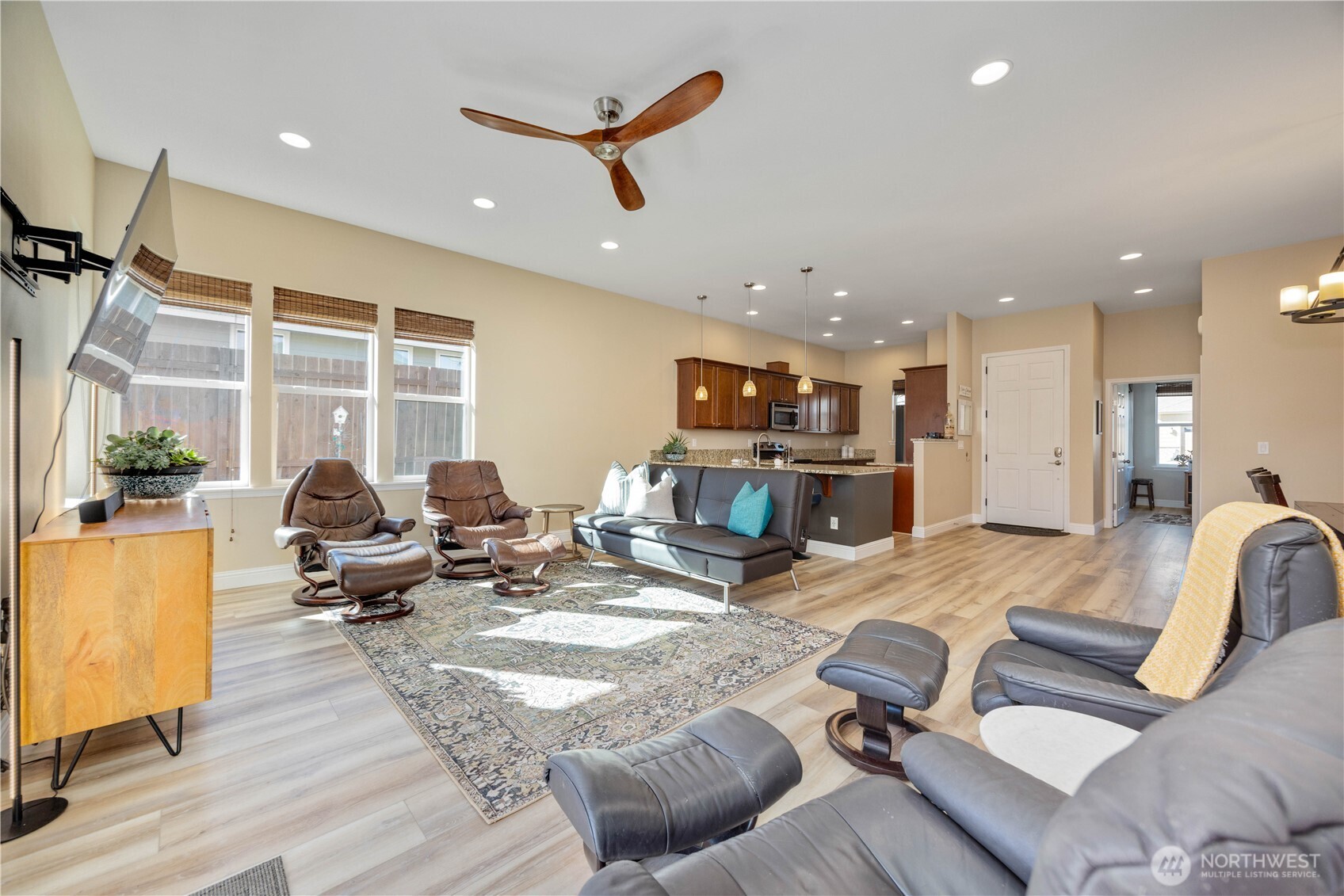 444 Hilltop Place