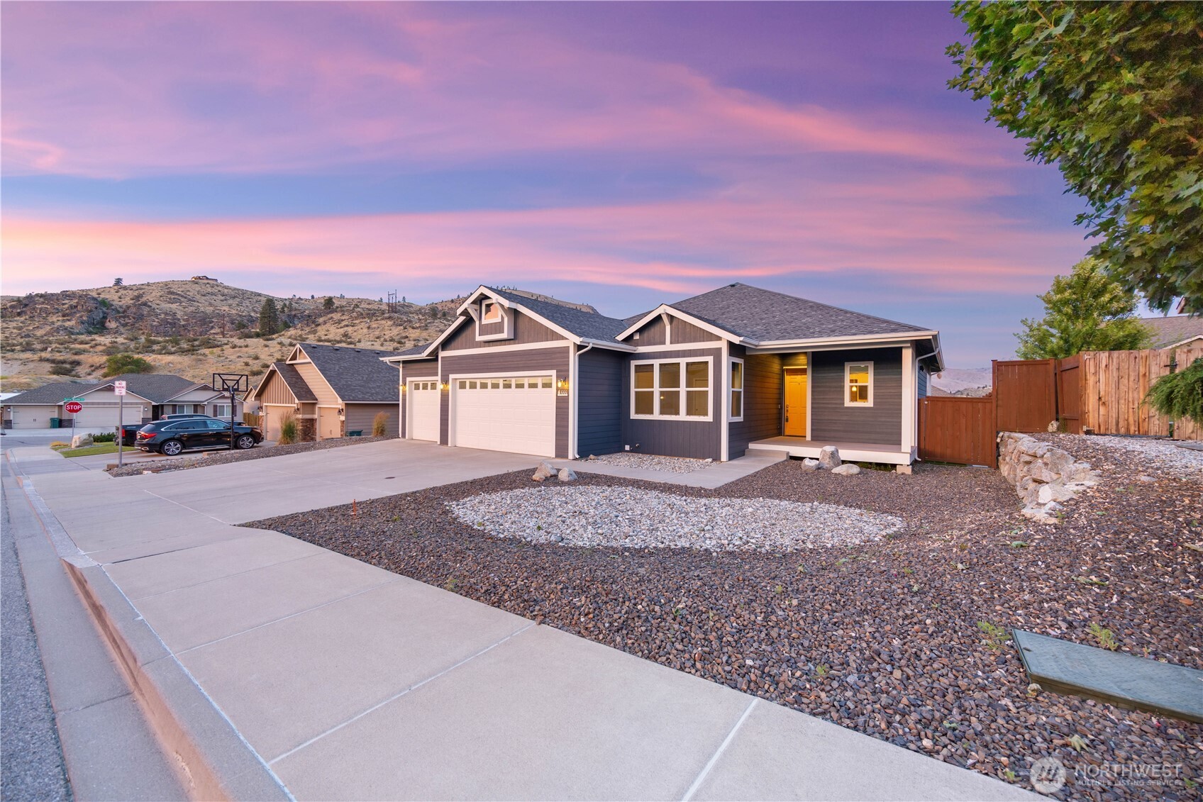 444 Hilltop Place