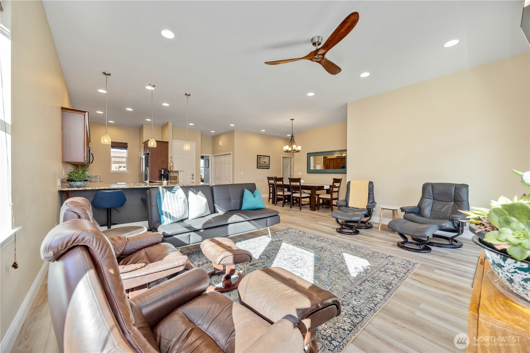 444 Hilltop Place