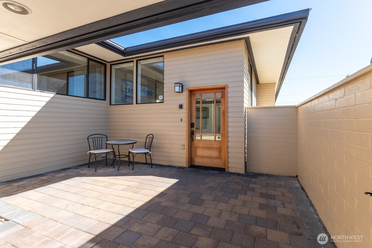1 Halmalka Court Unit: 509A