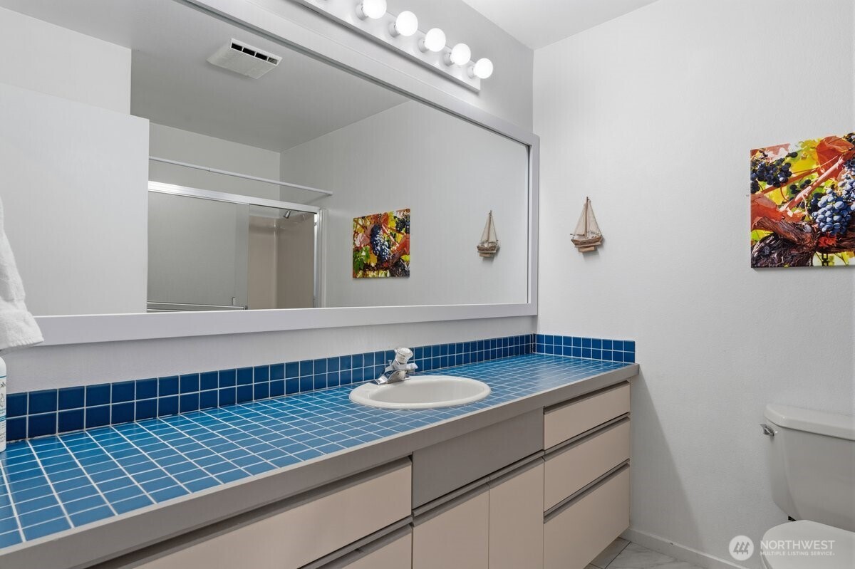 1 Halmalka Court Unit: 509A