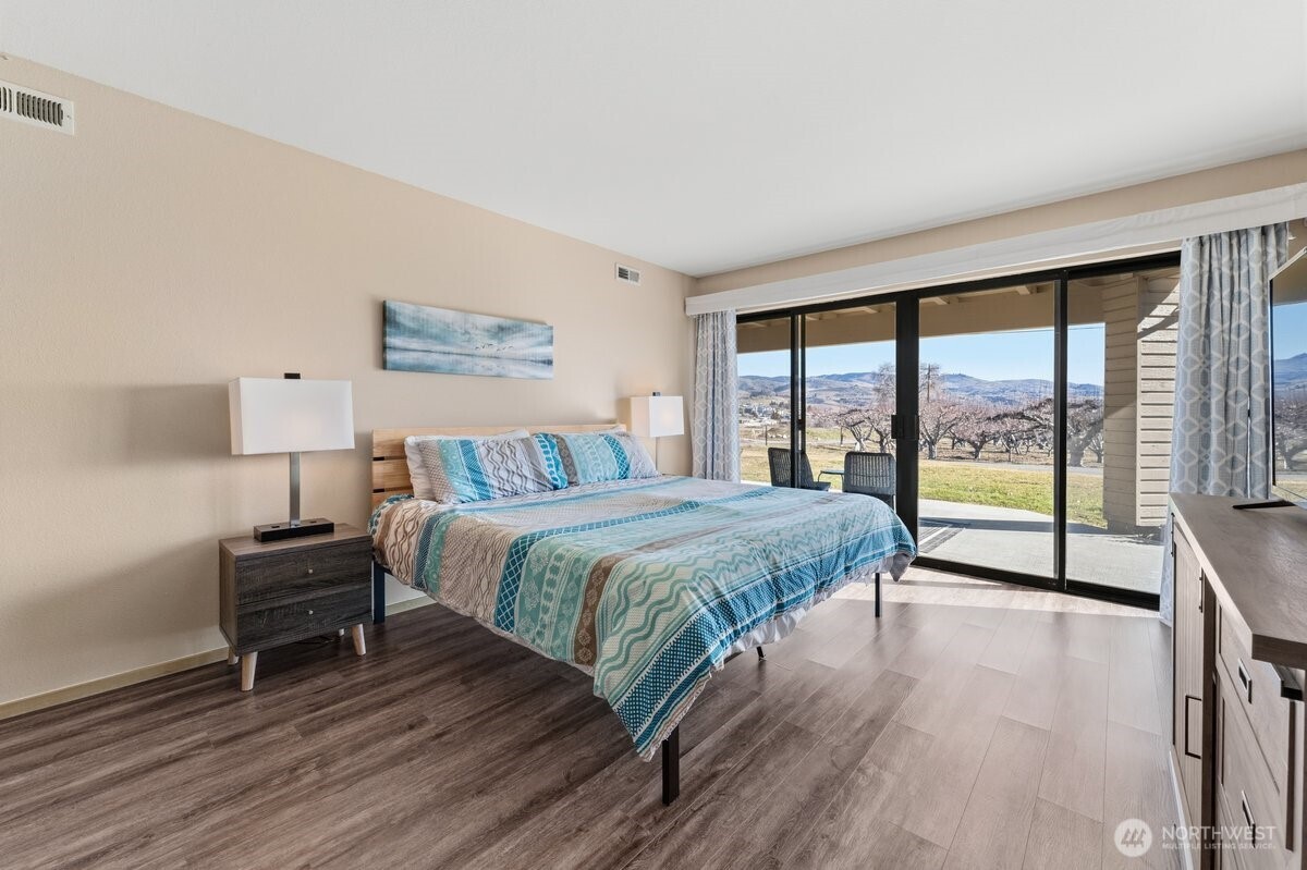 1 Halmalka Court Unit: 509A