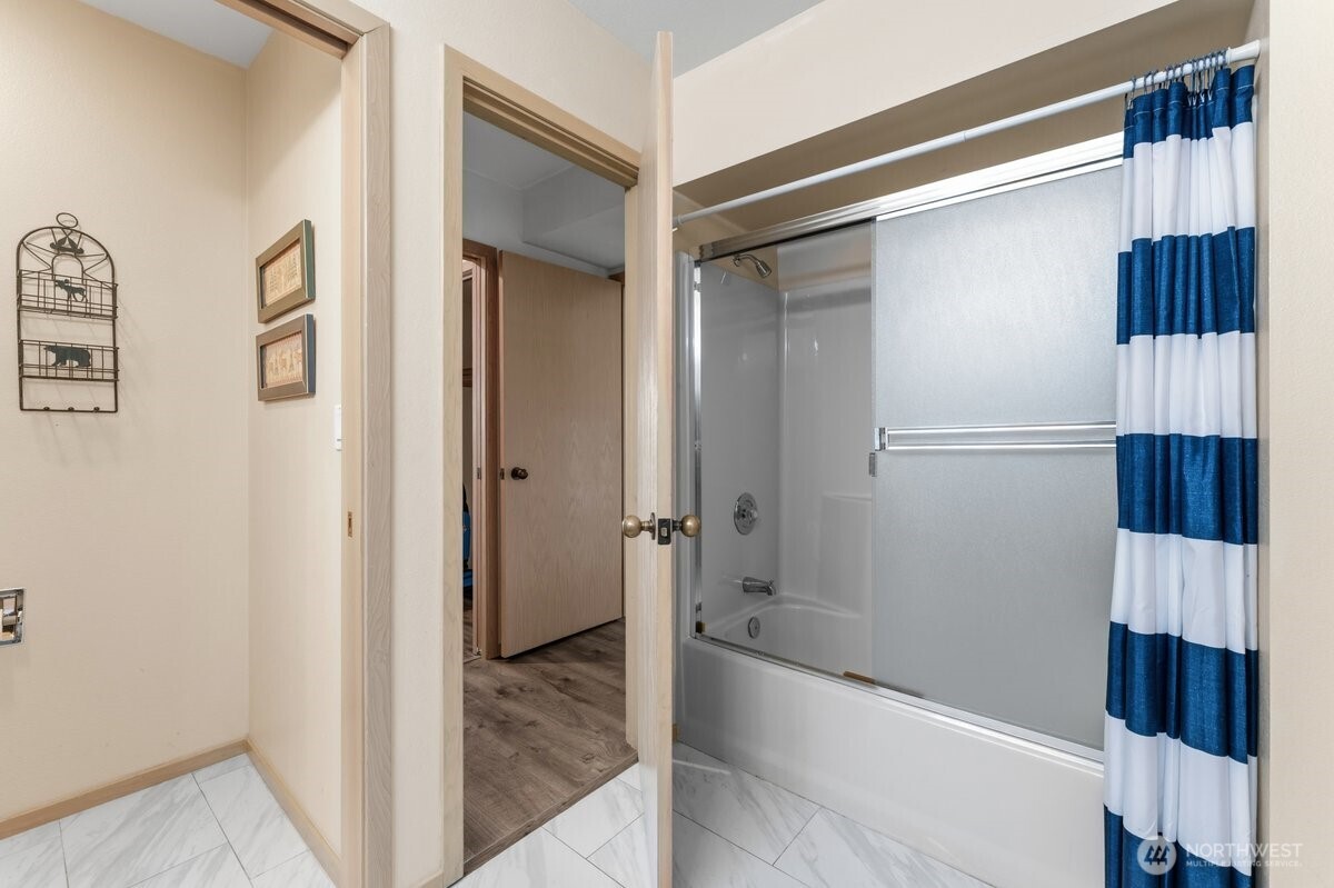 1 Halmalka Court Unit: 509A