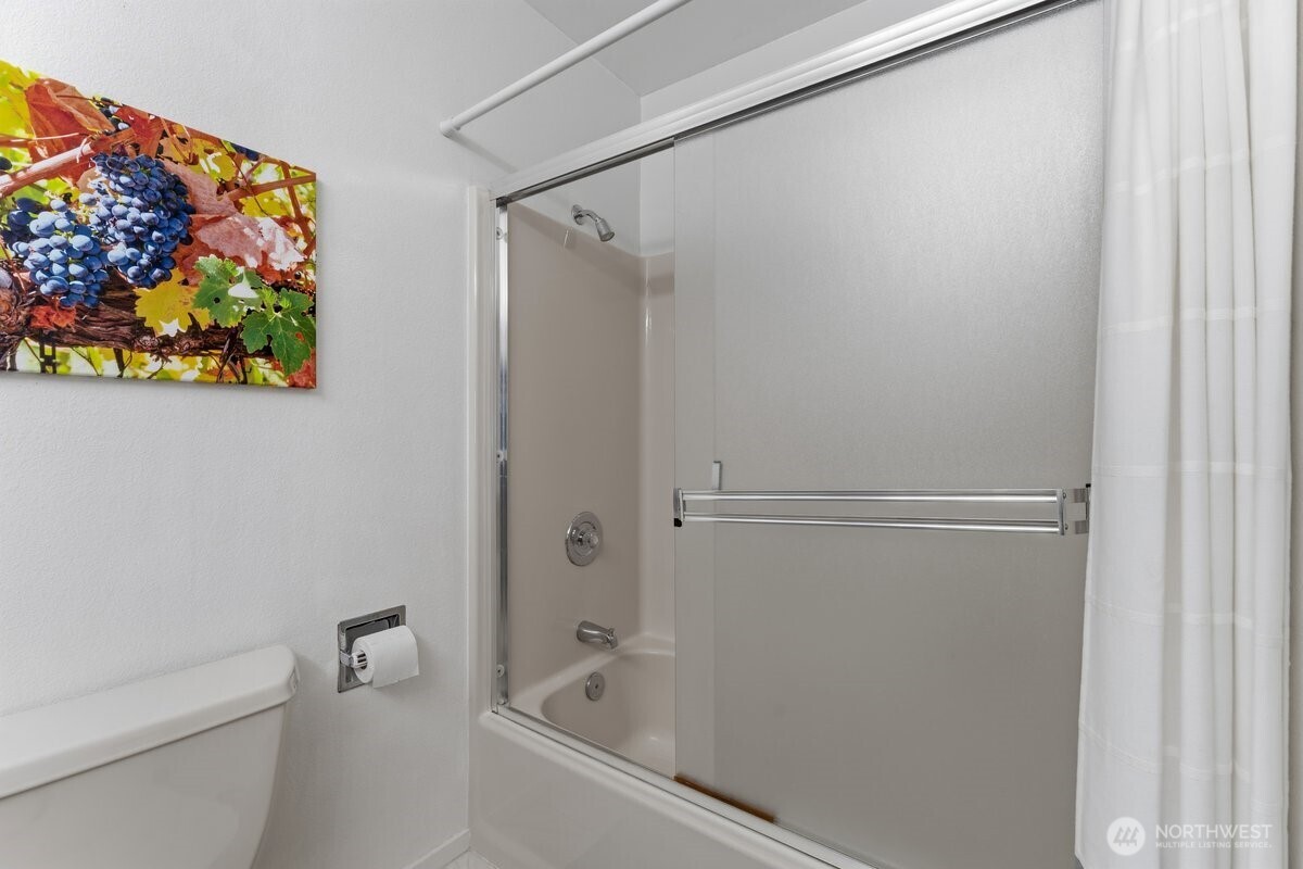 1 Halmalka Court Unit: 509A