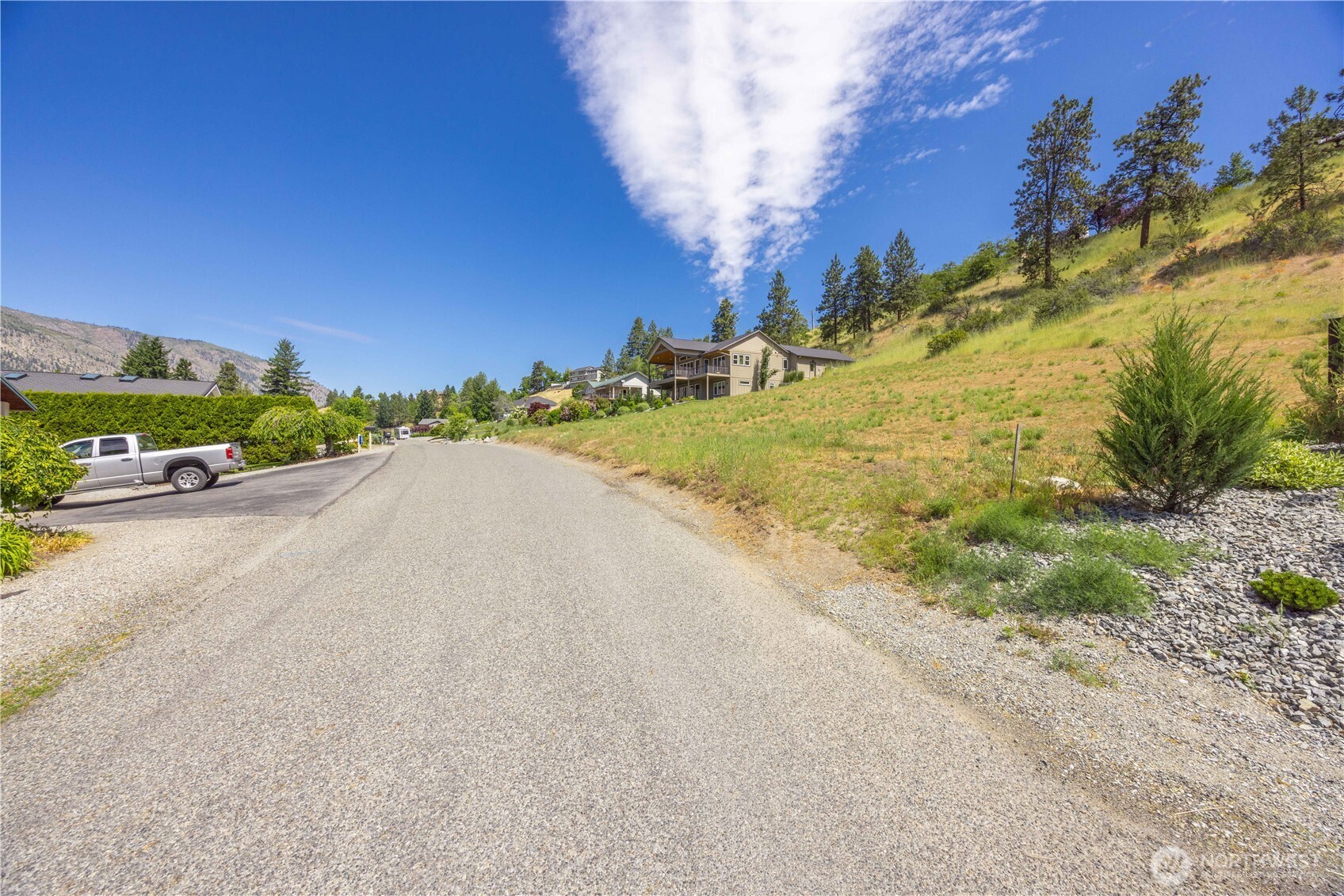 2870 Lakeshore Drive