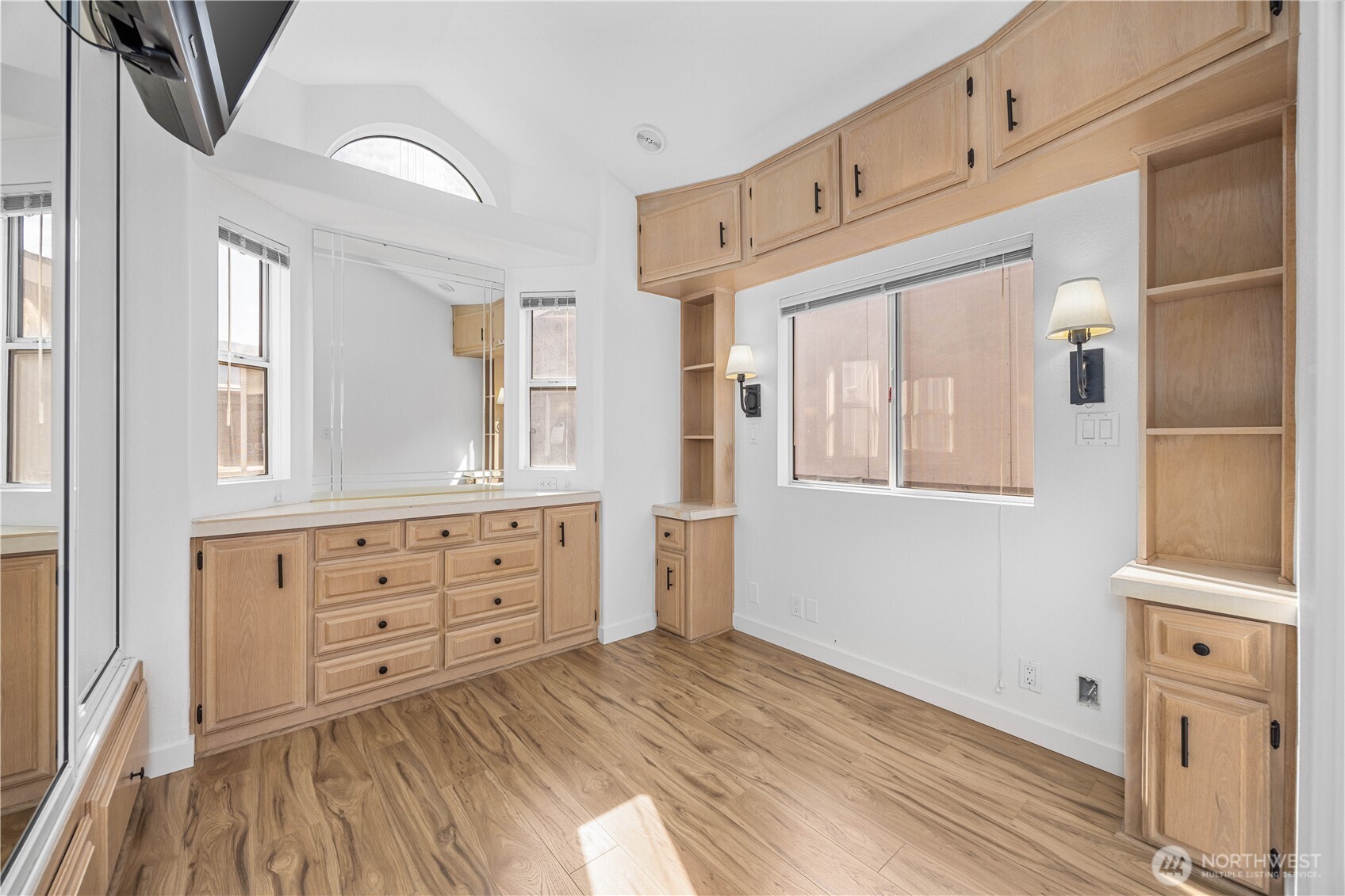 1000 SR 150 Unit: 72