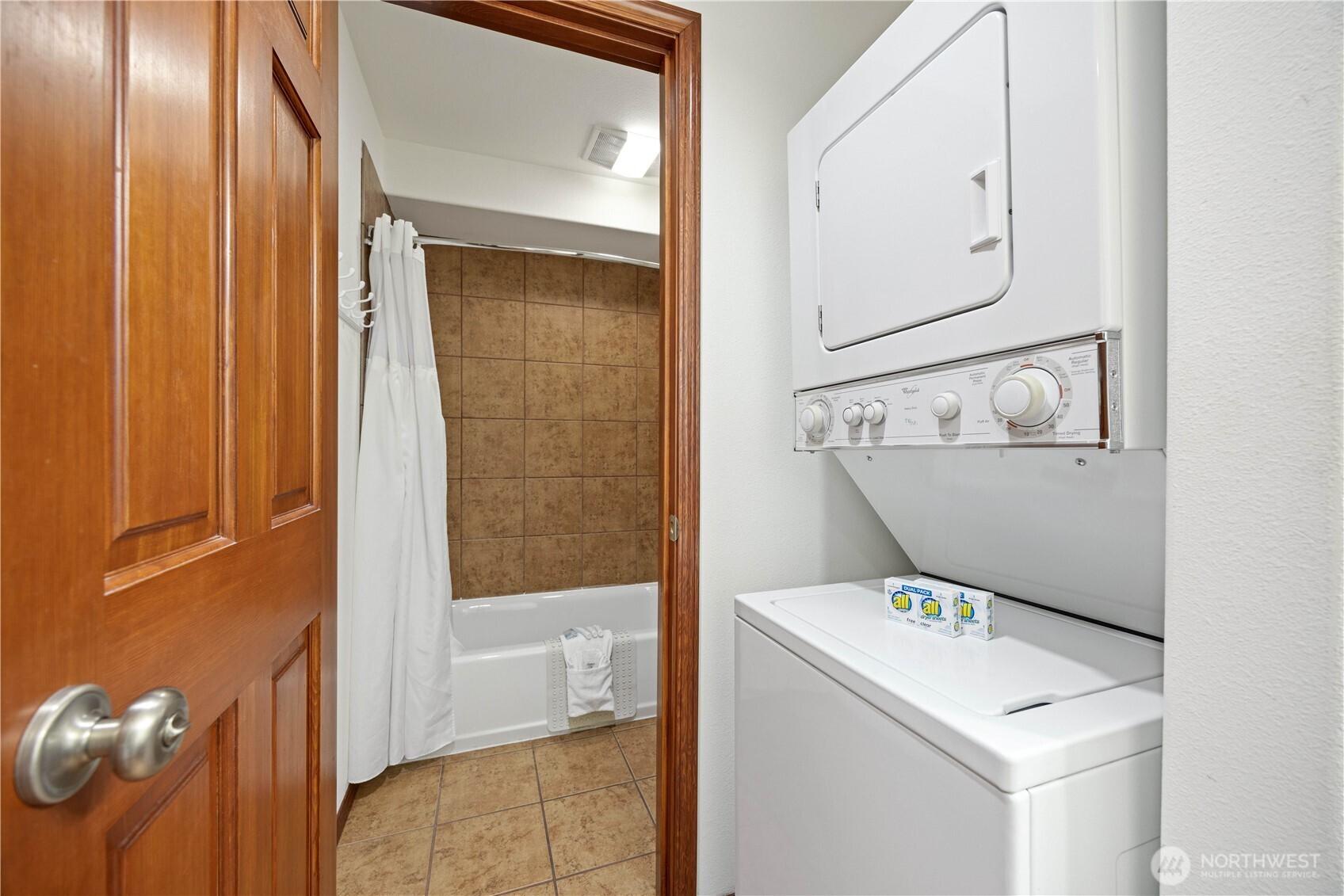 322 W Woodin Avenue Unit: 632