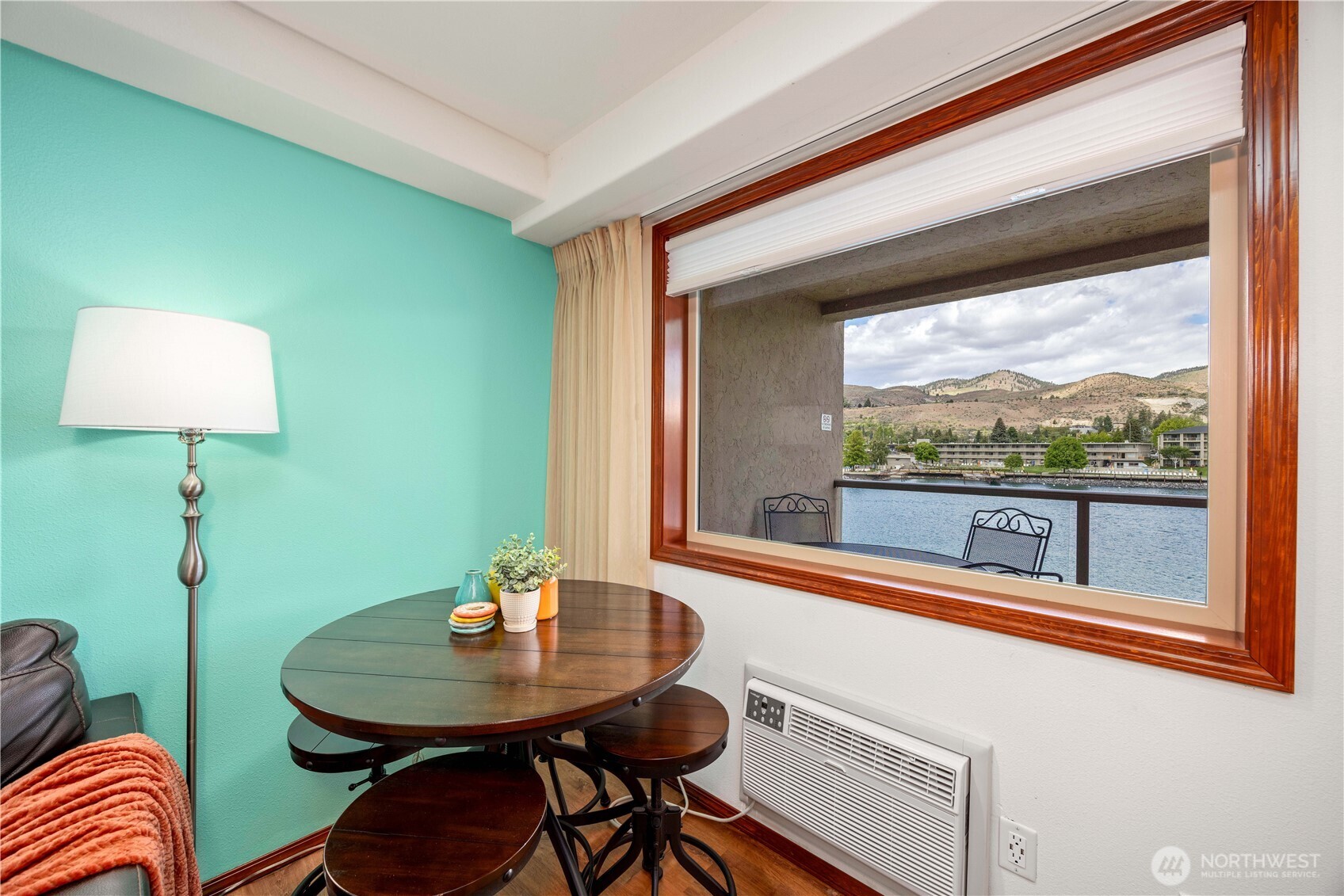 322 W Woodin Avenue Unit: 632