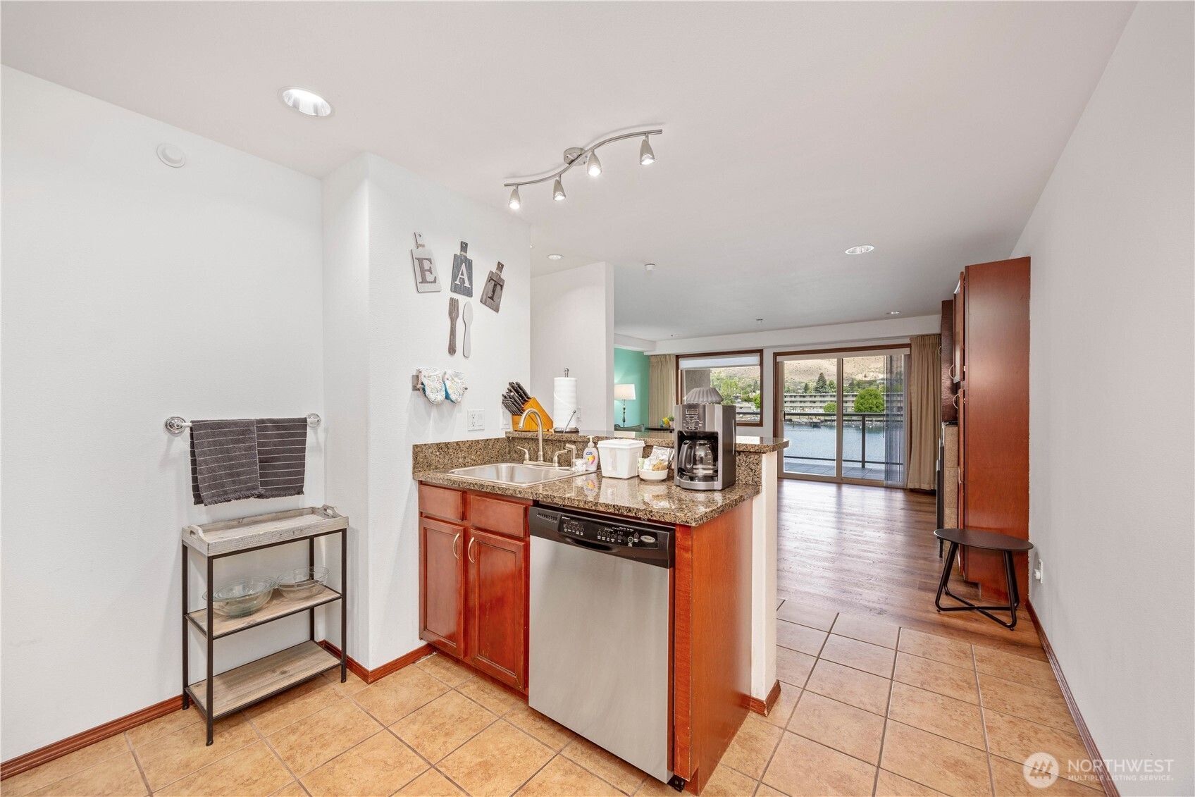 322 W Woodin Avenue Unit: 632