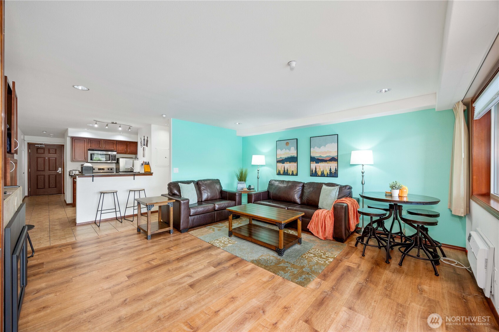 322 W Woodin Avenue Unit: 632