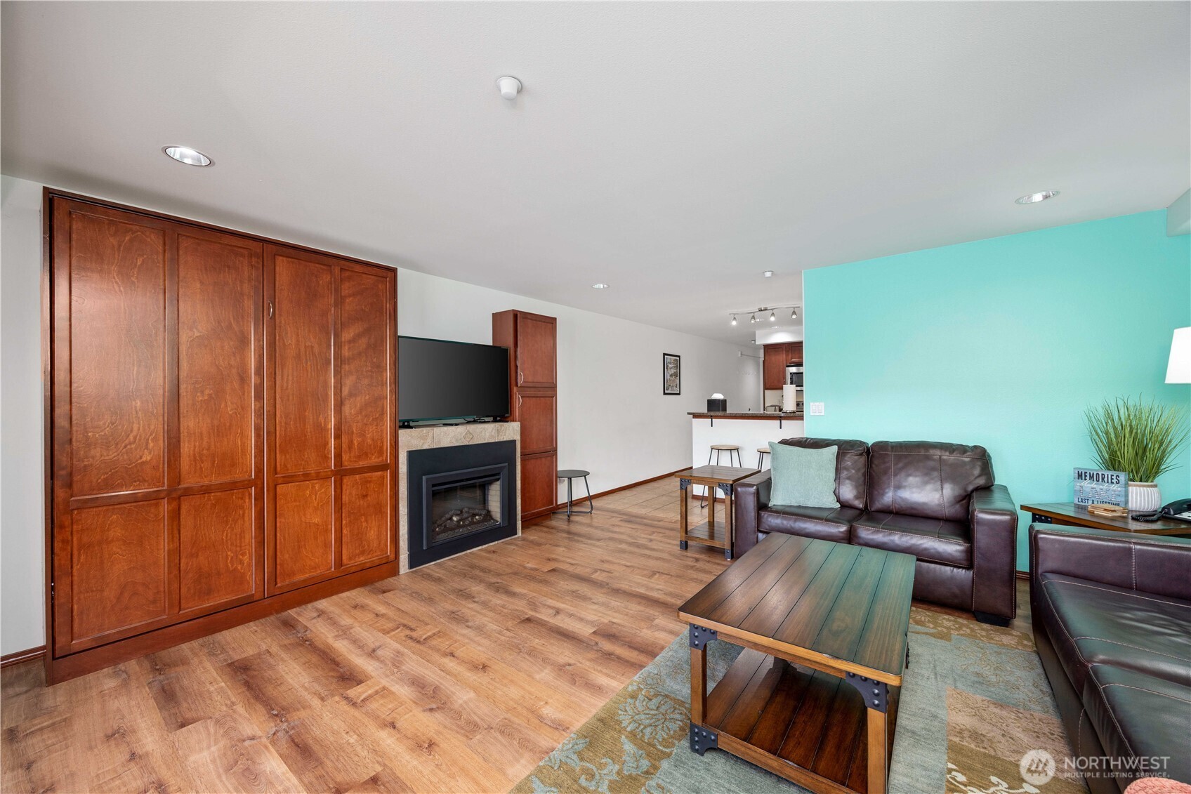 322 W Woodin Avenue Unit: 632
