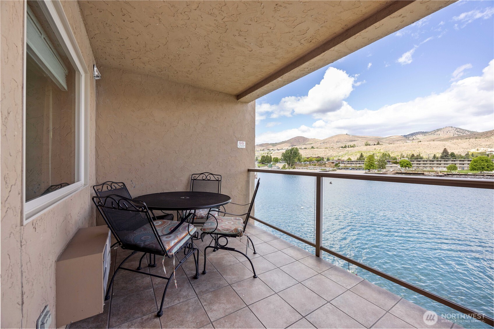 322 W Woodin Avenue Unit: 632