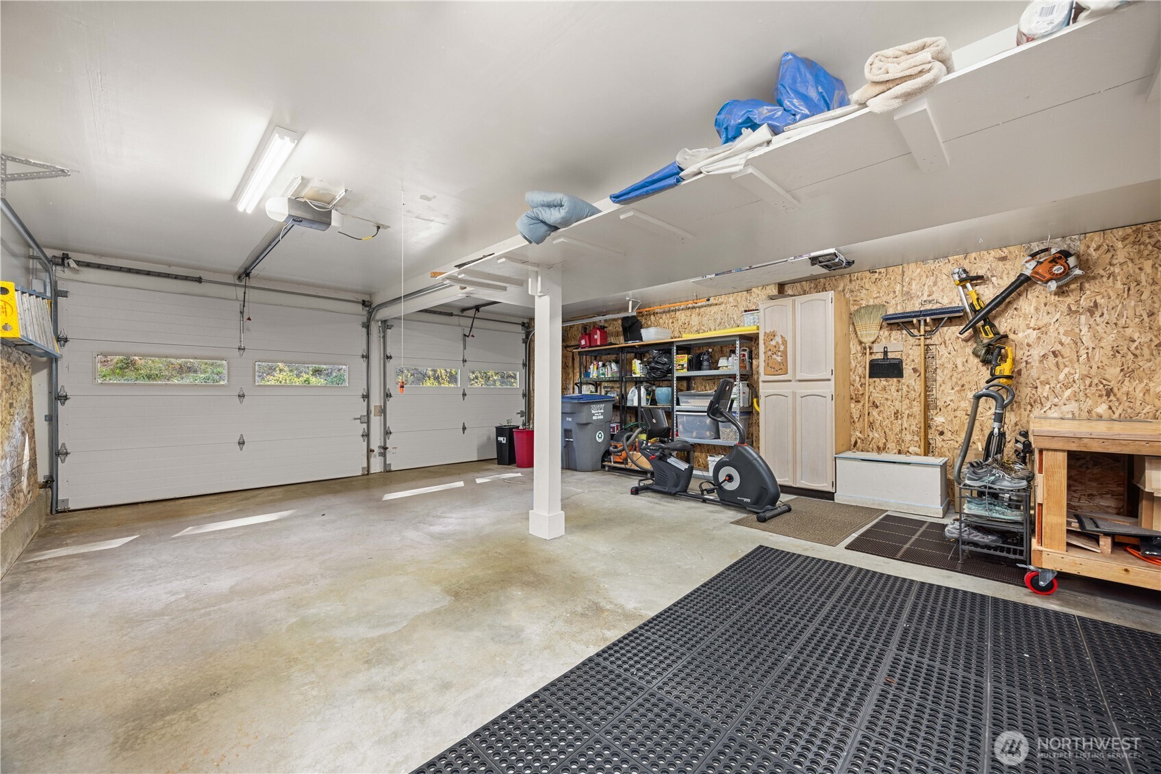 7379 Ridgeview Drive