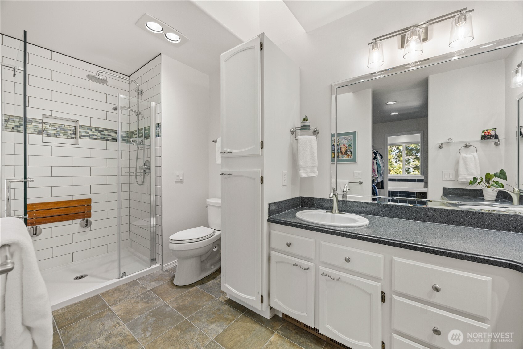 7379 Ridgeview Drive