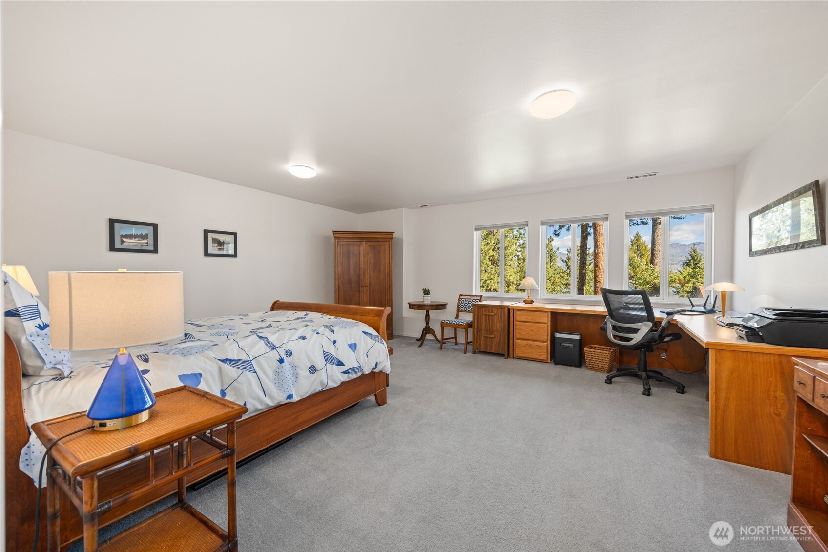 7379 Ridgeview Drive