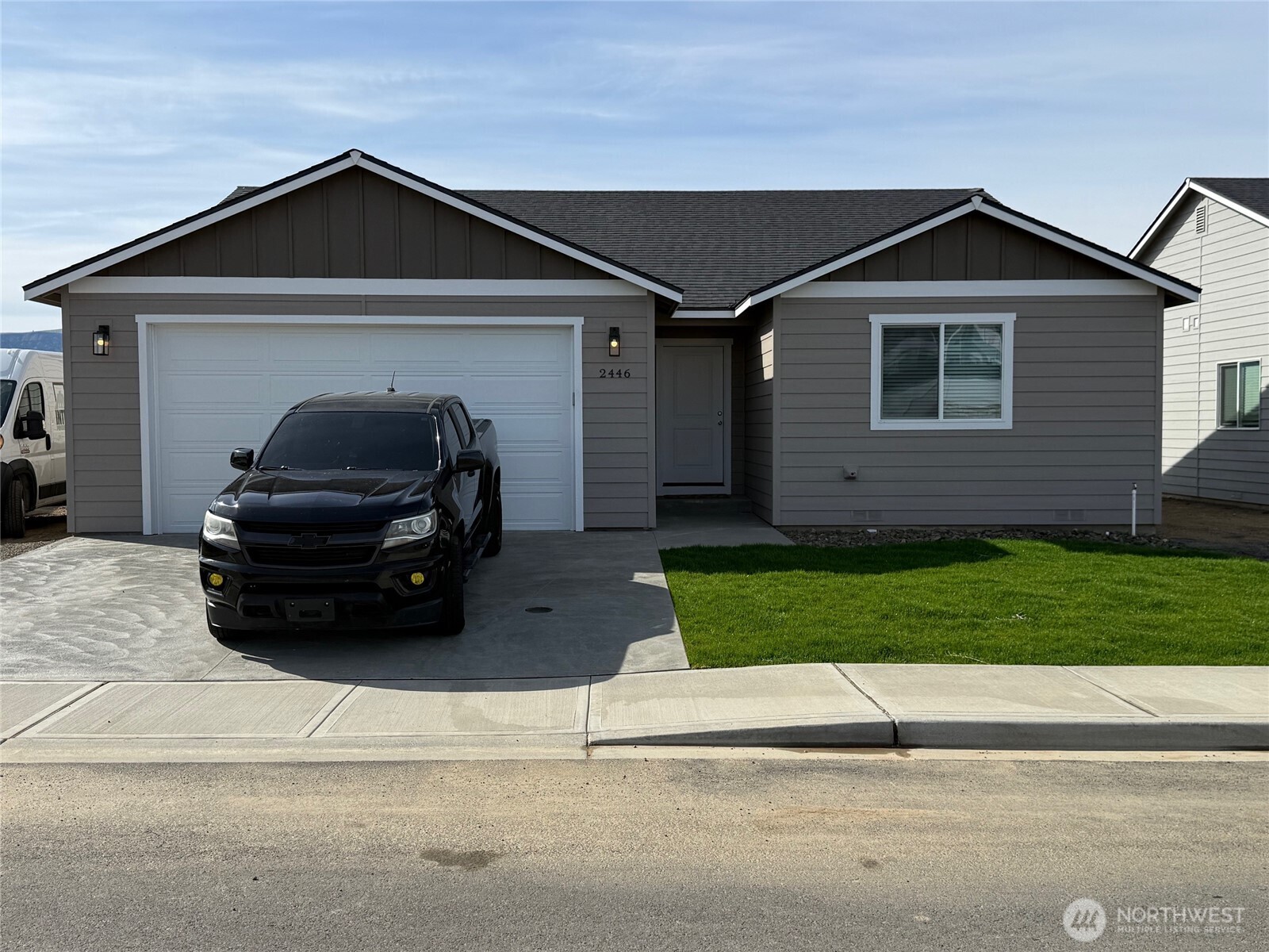 2446 2nd Street SE