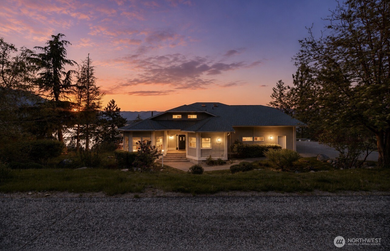 7420 Navarre Drive