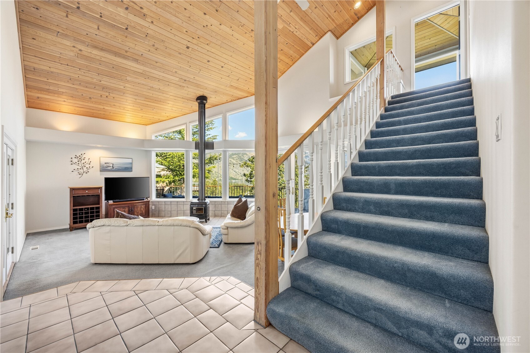 7420 Navarre Drive
