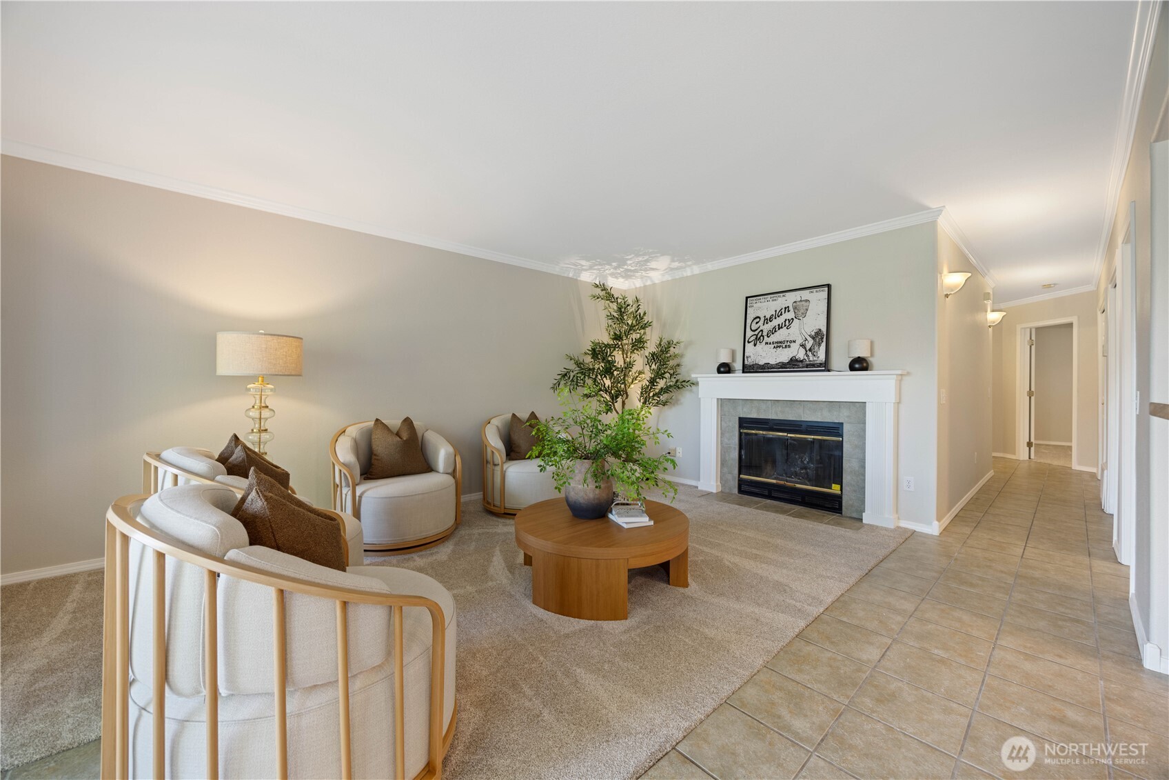 2307 W Woodin Avenue Unit: 1E