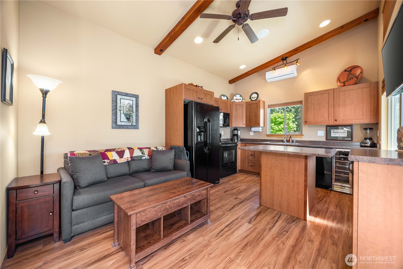 441 Bayshore Lane