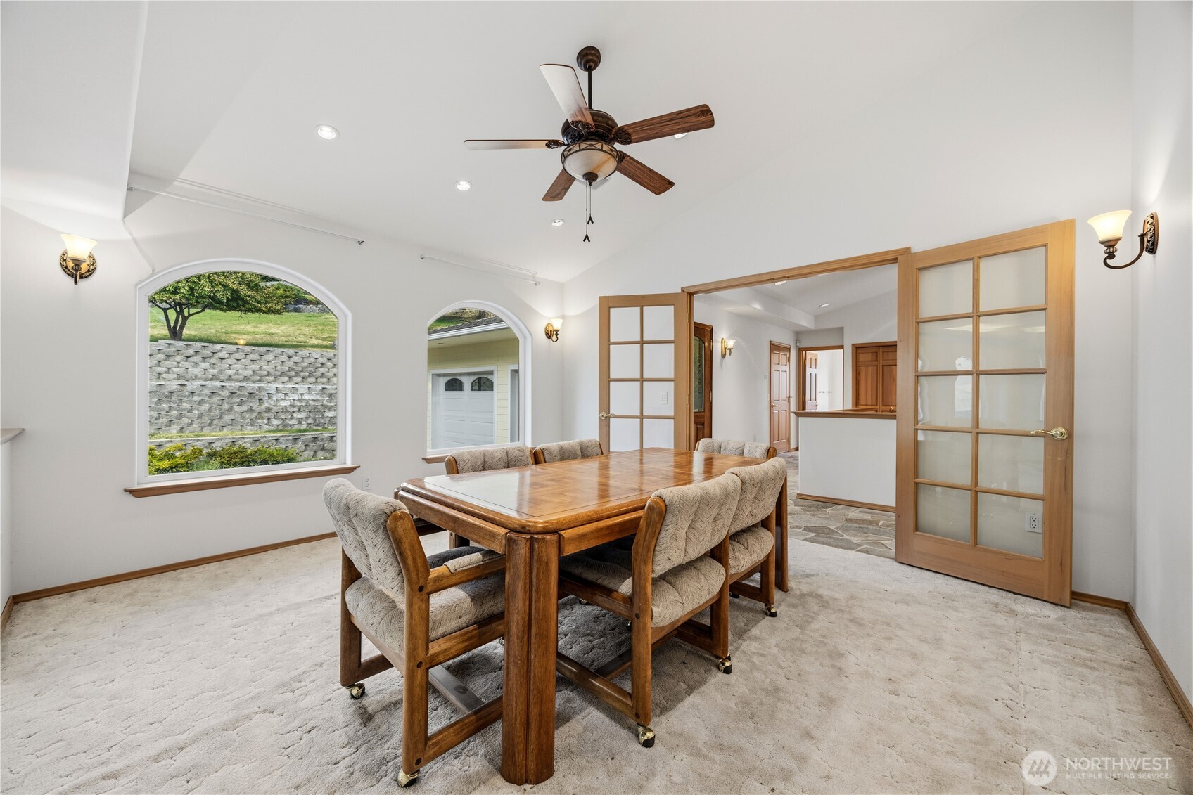 3035 Lakeshore Road