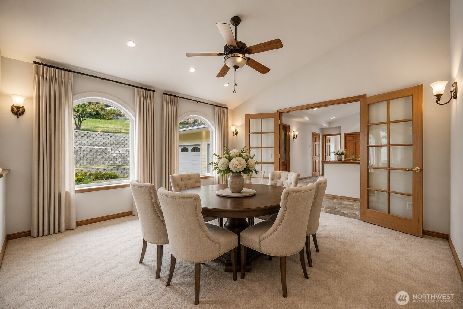 3035 Lakeshore Road