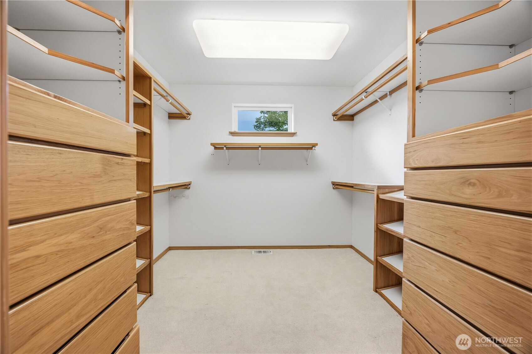 3035 Lakeshore Road